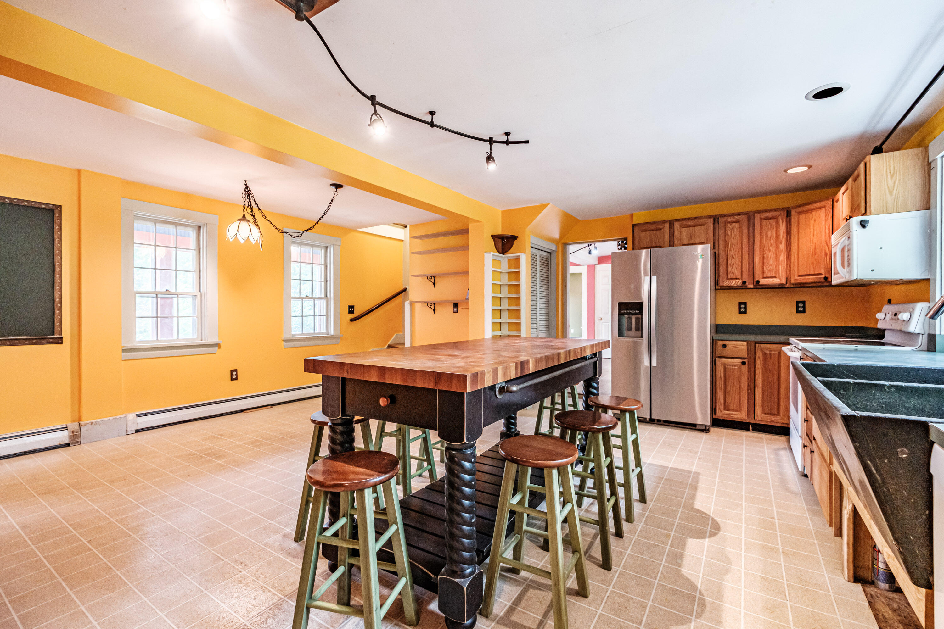 main property photo 27