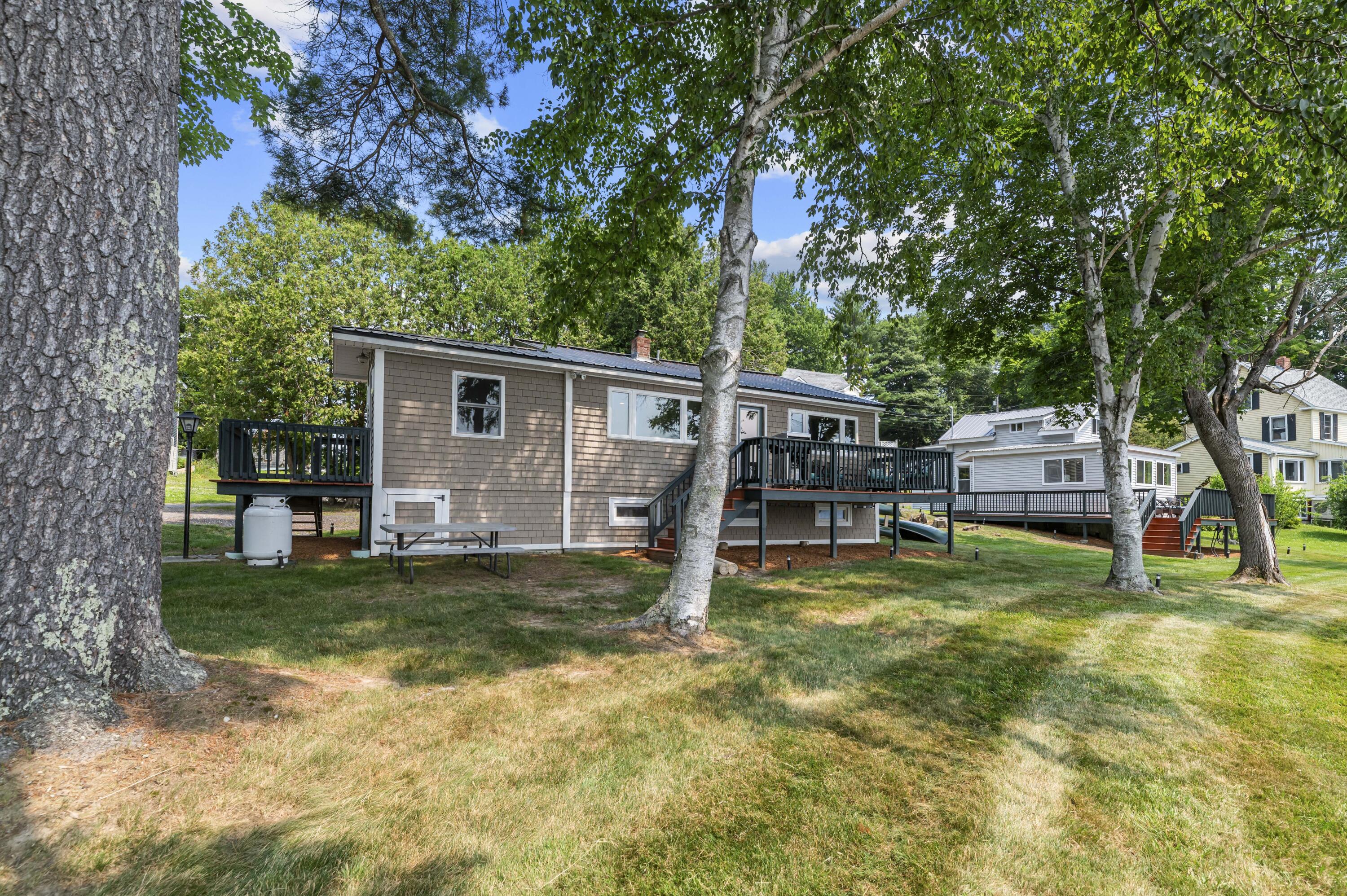 main property photo 50