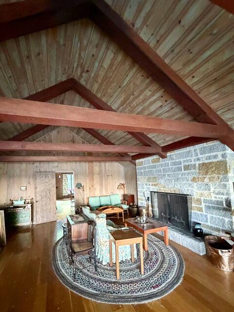main property photo 32