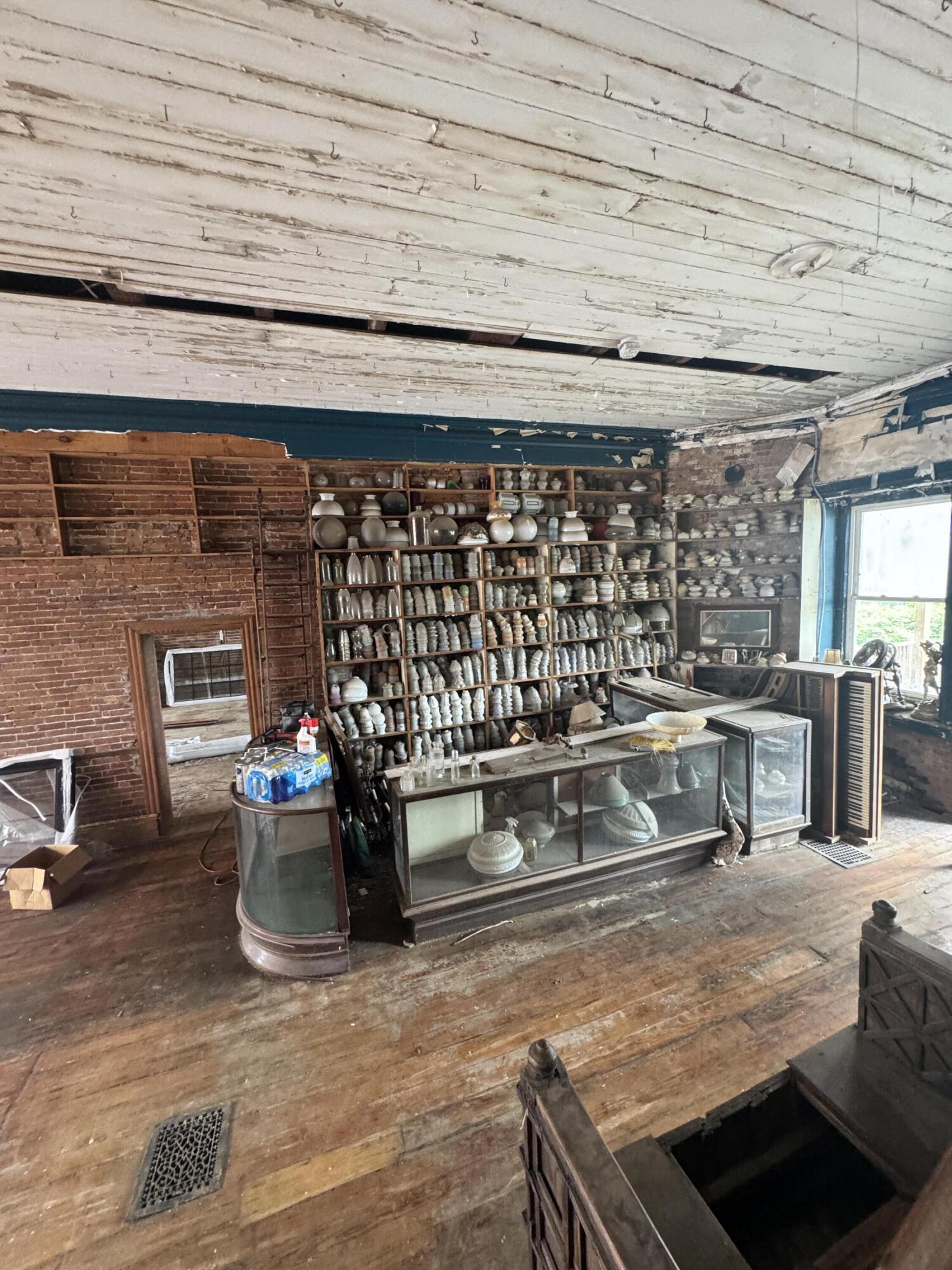 main property photo 11