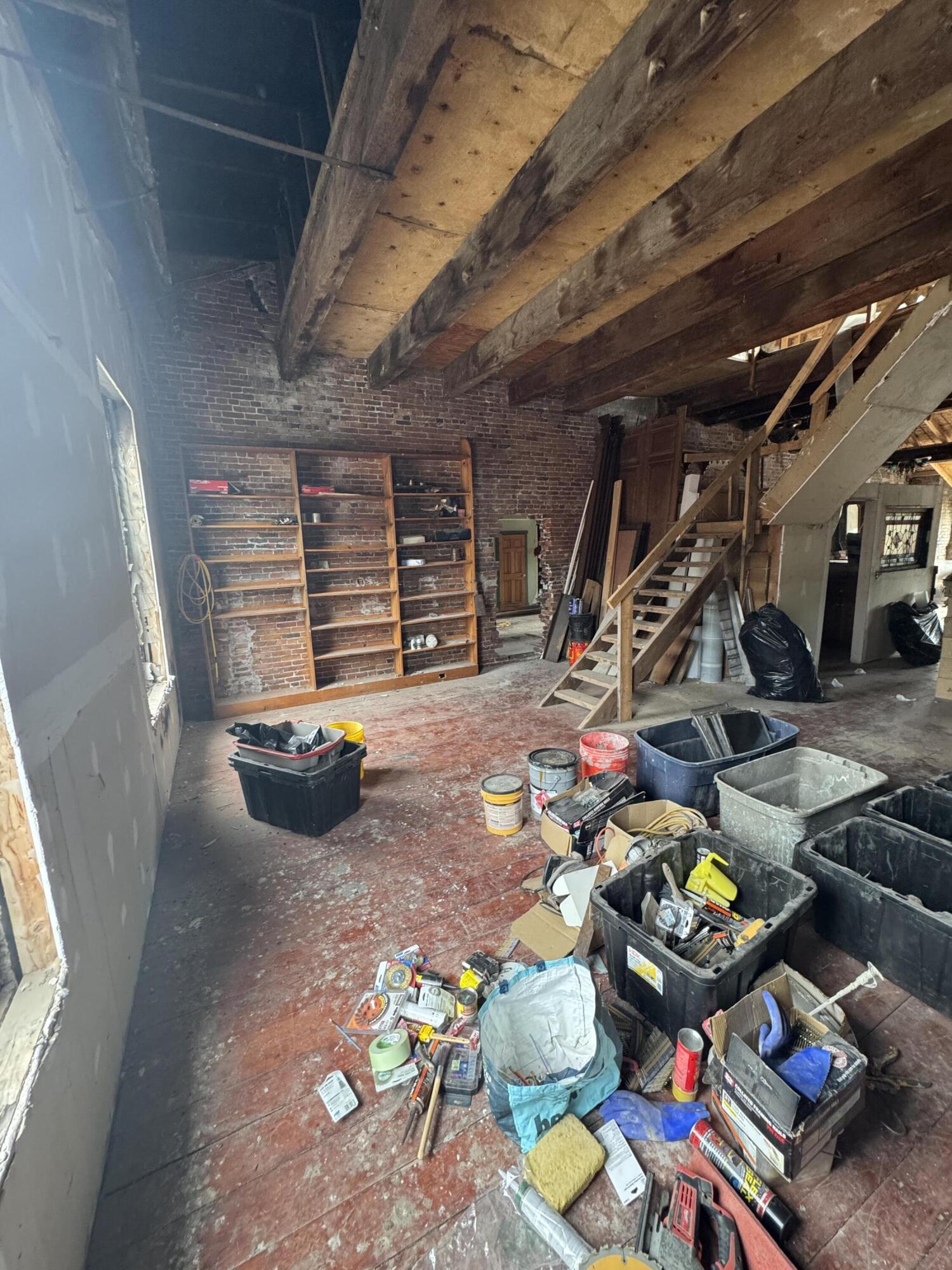 main property photo 18