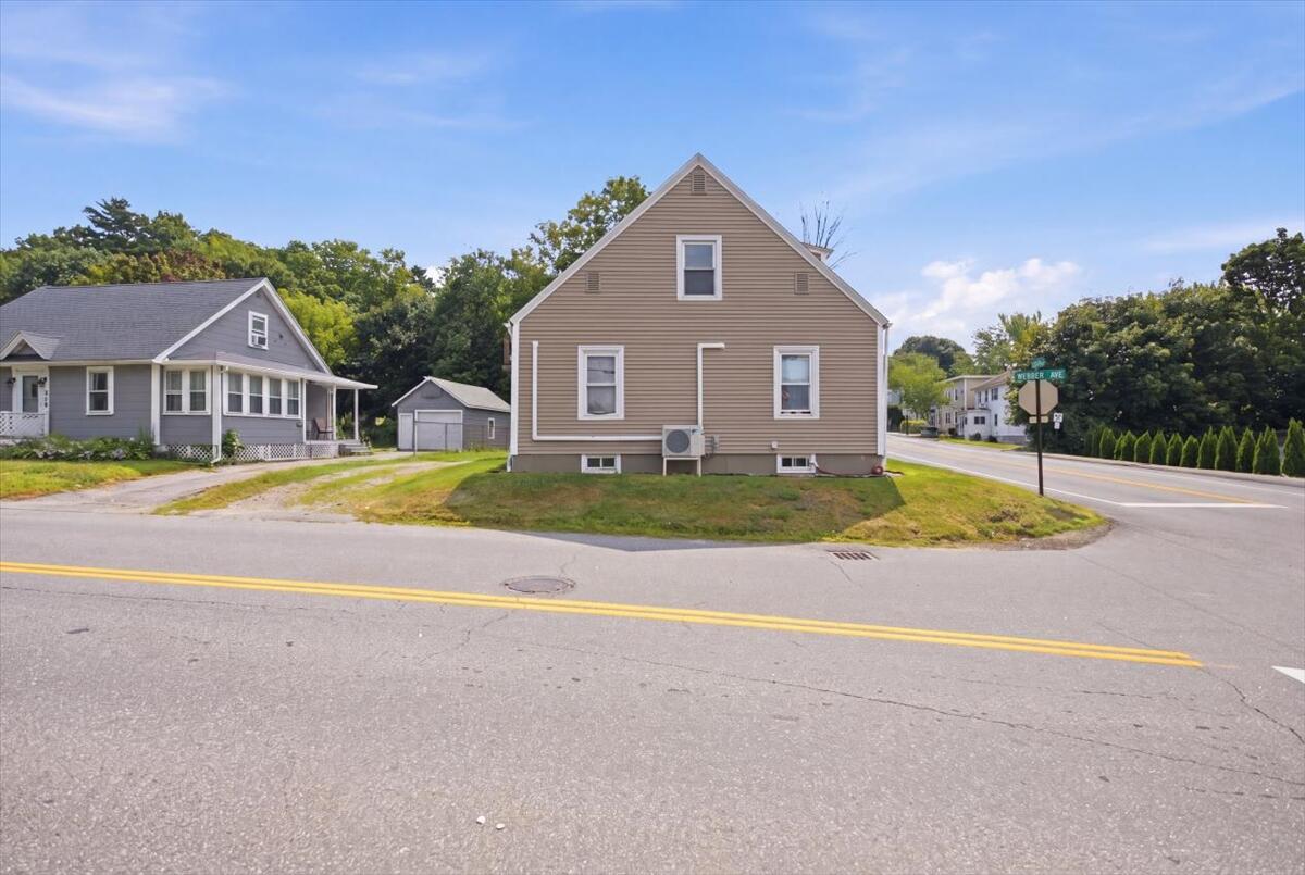 main property photo 5