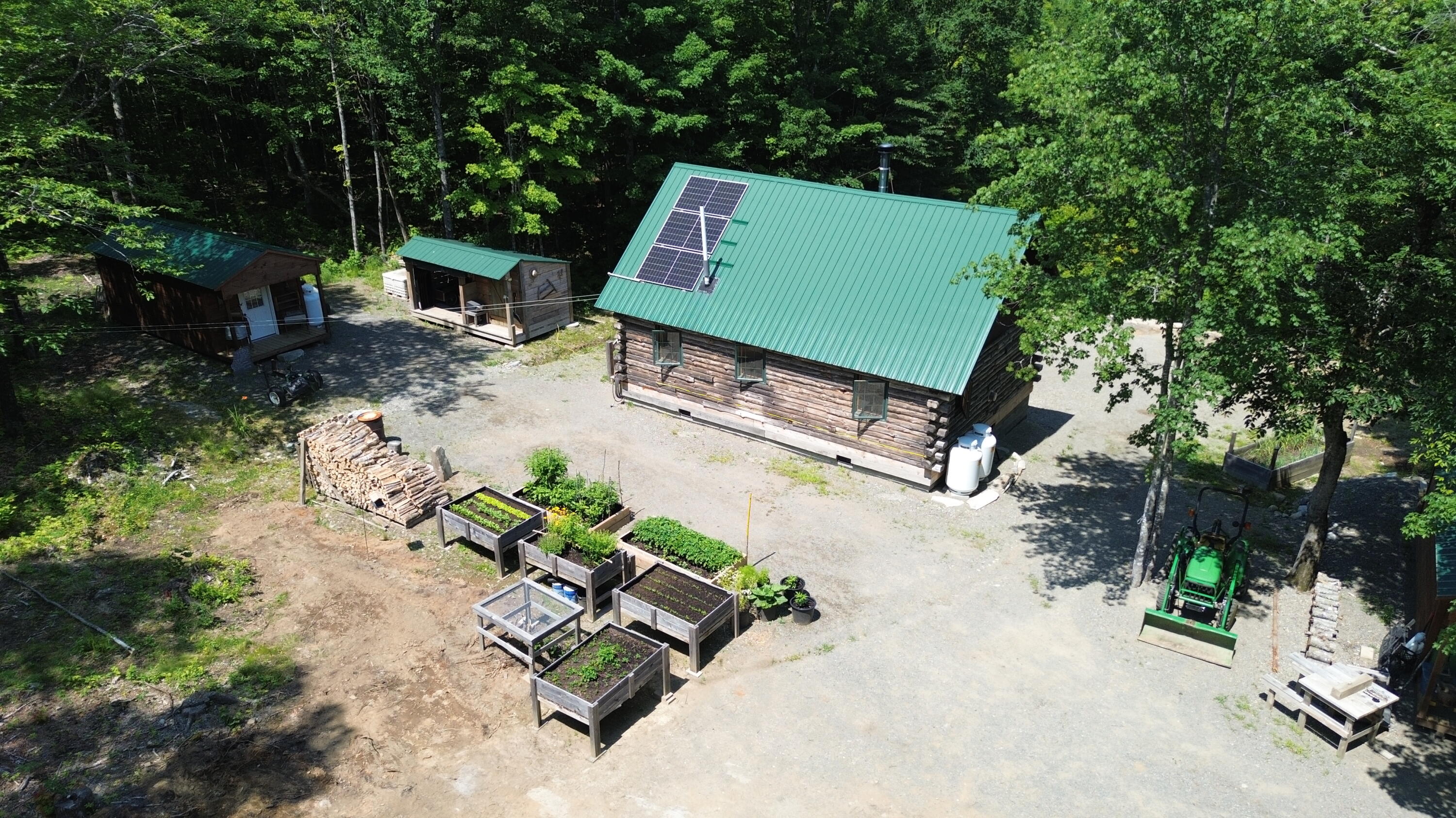 main property photo 9