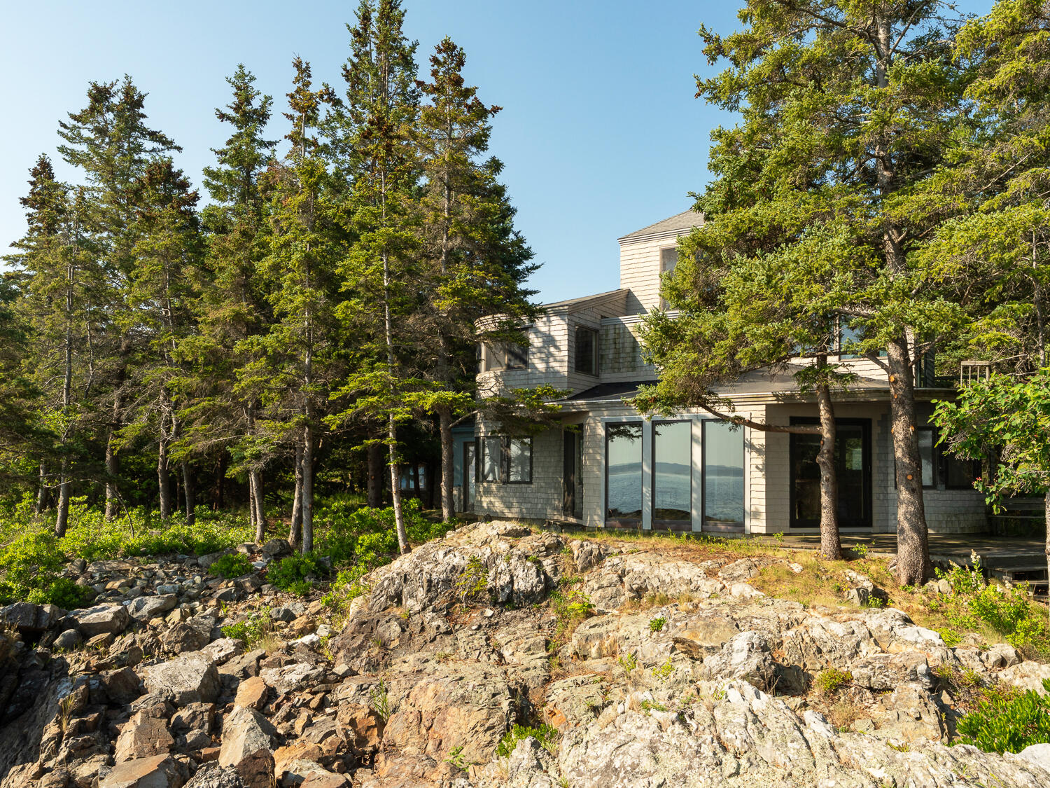 main property photo 39
