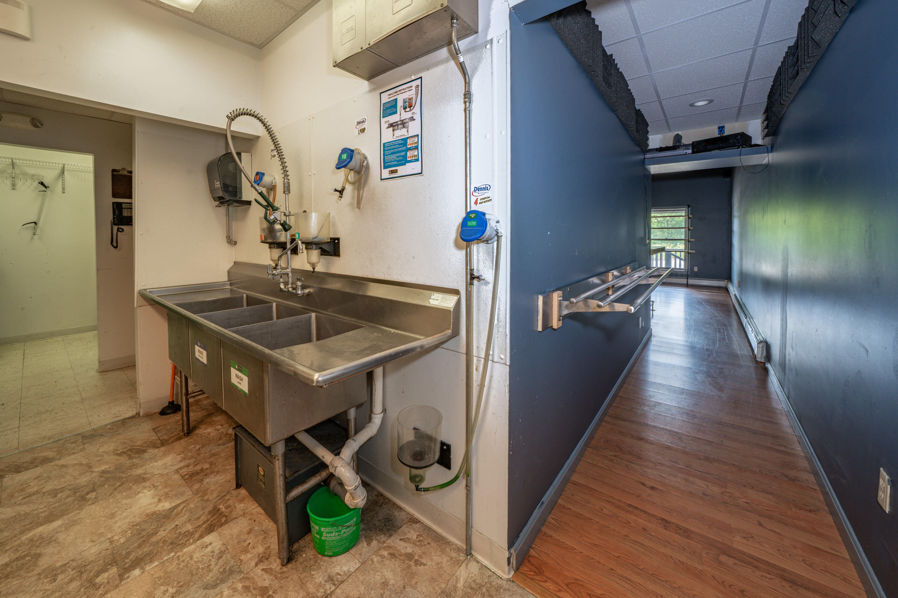main property photo 39