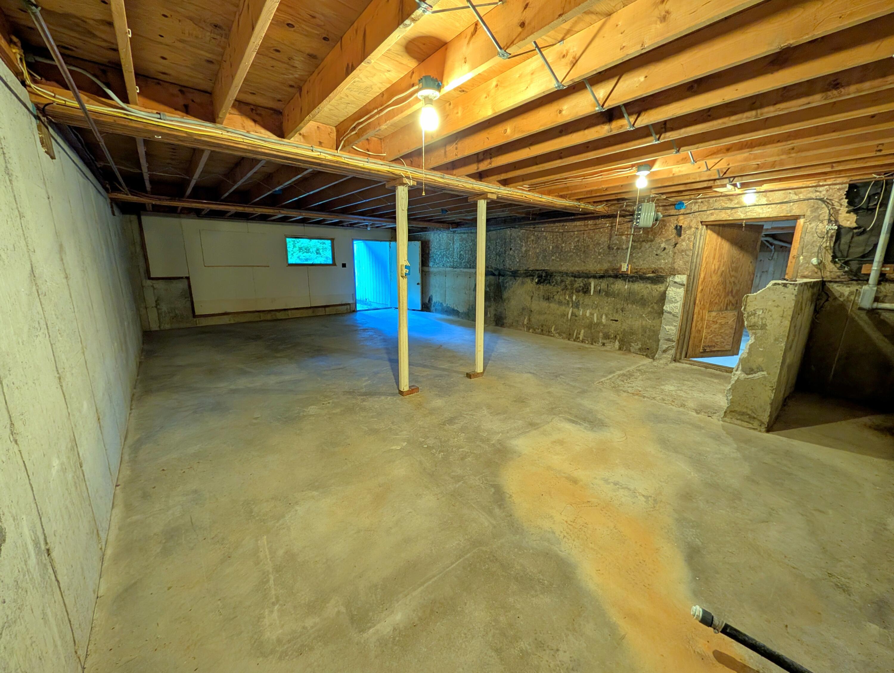 main property photo 42