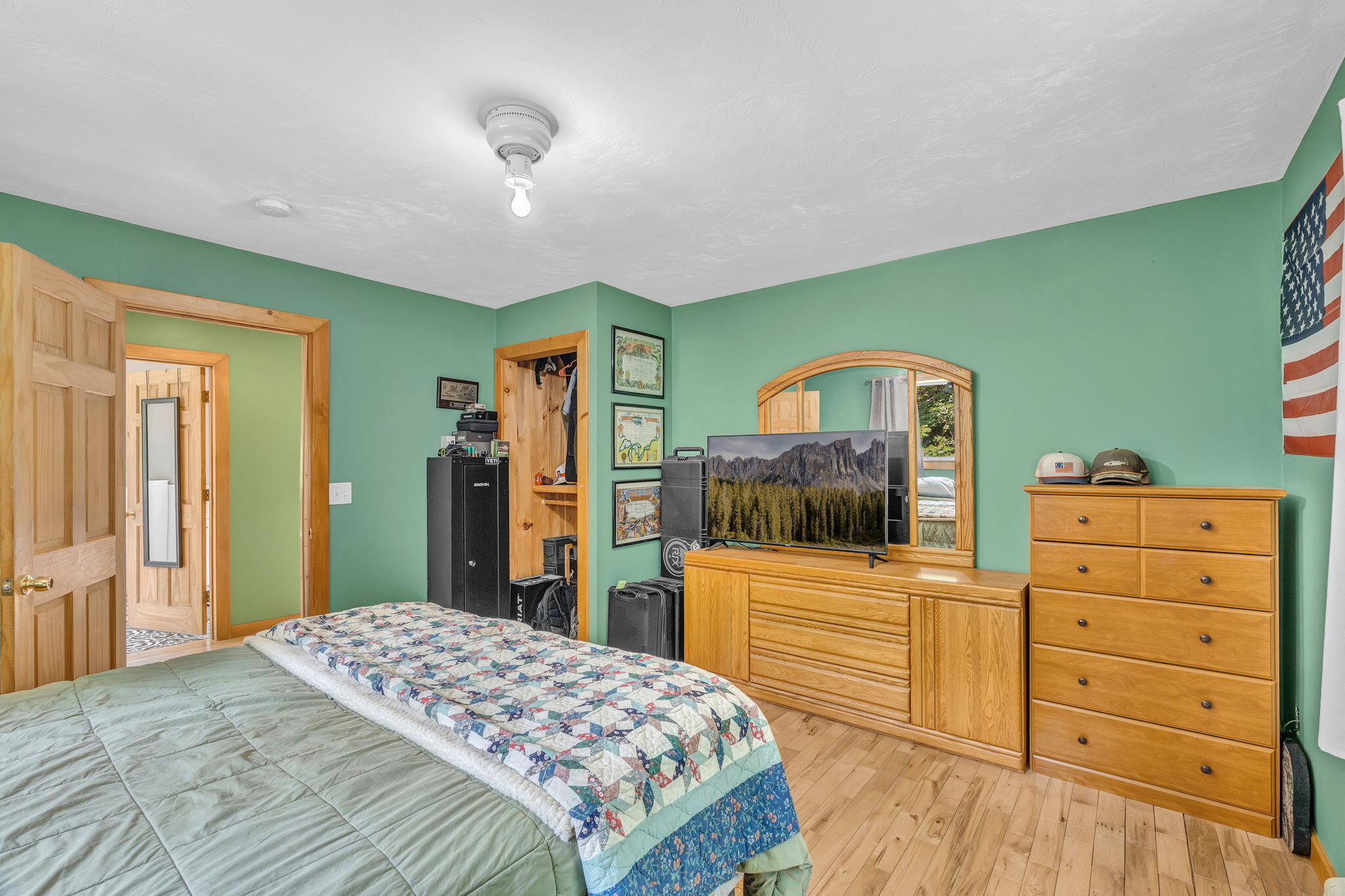 main property photo 31