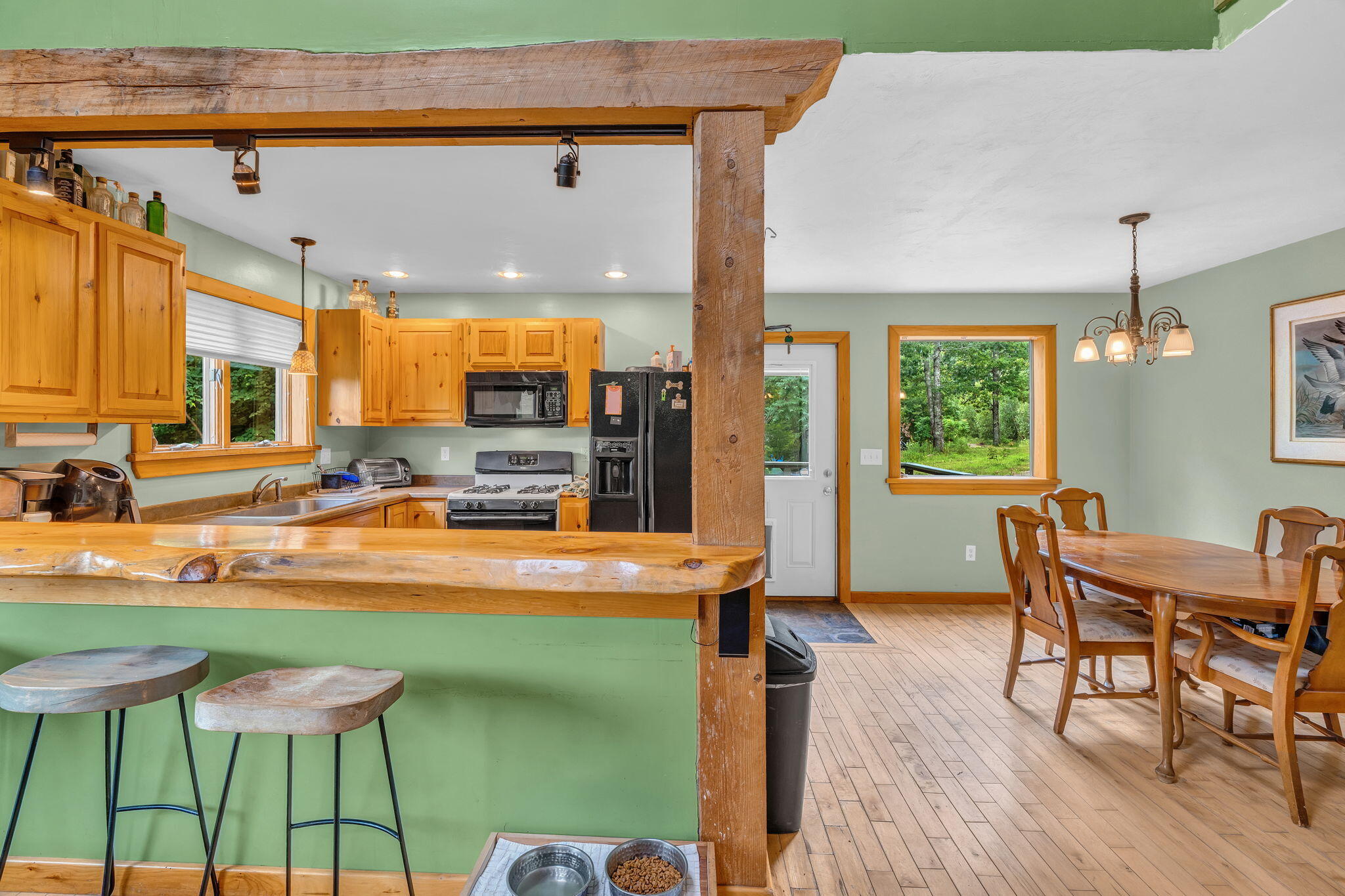 main property photo 66