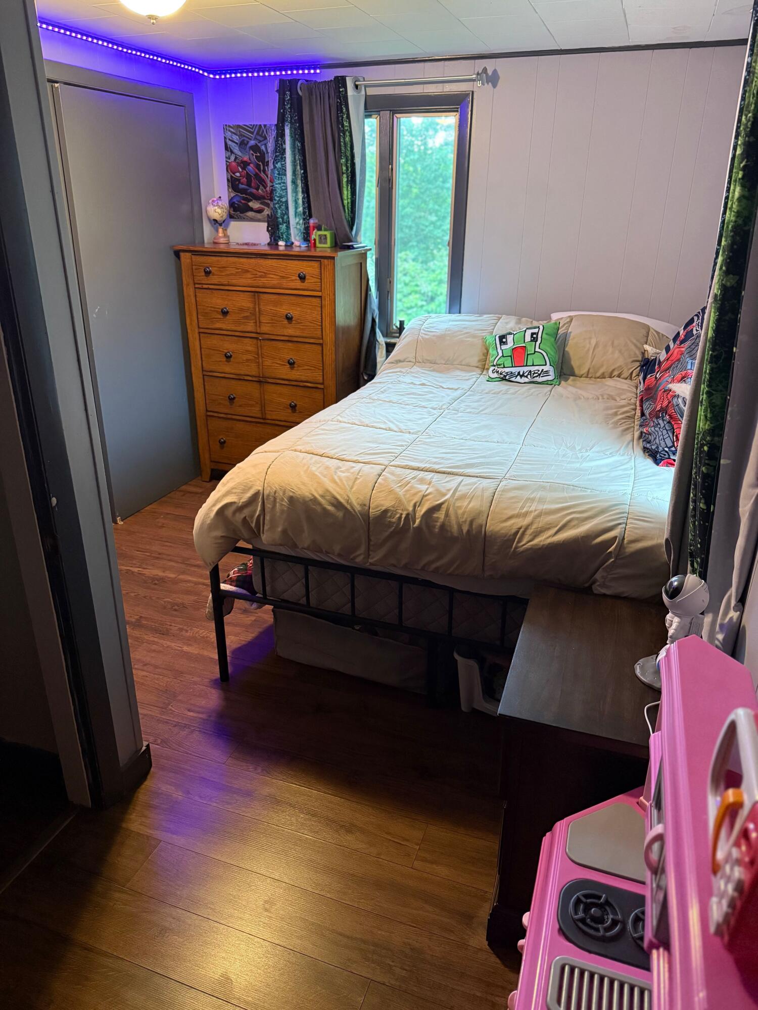 main property photo 6