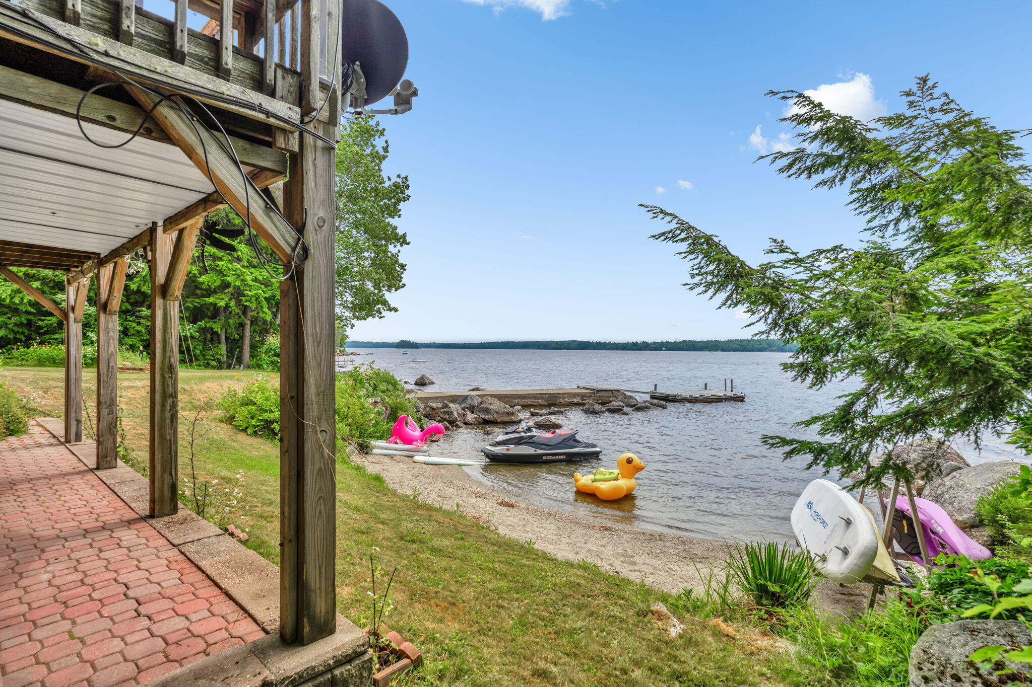 main property photo 9