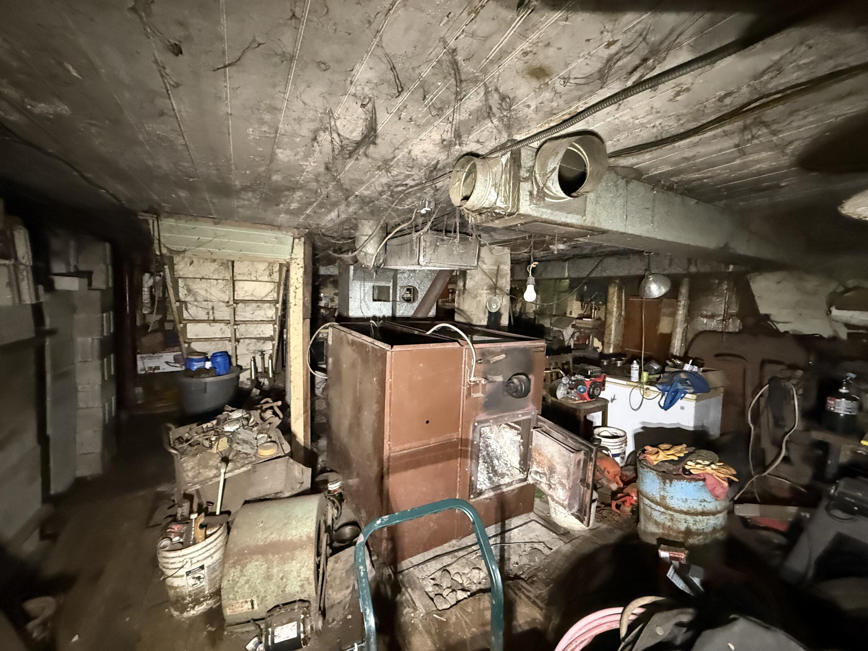 main property photo 16