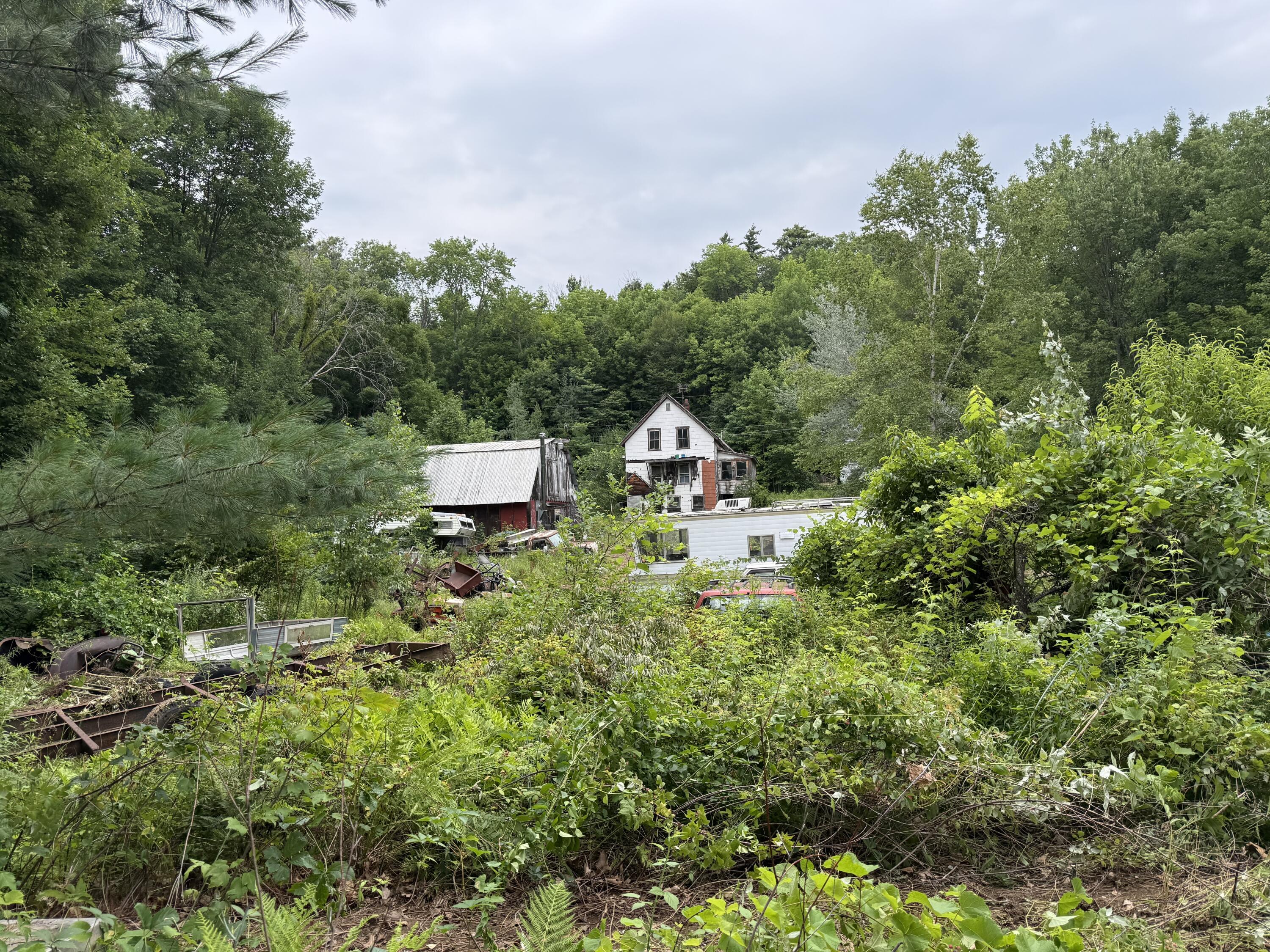 main property photo 30