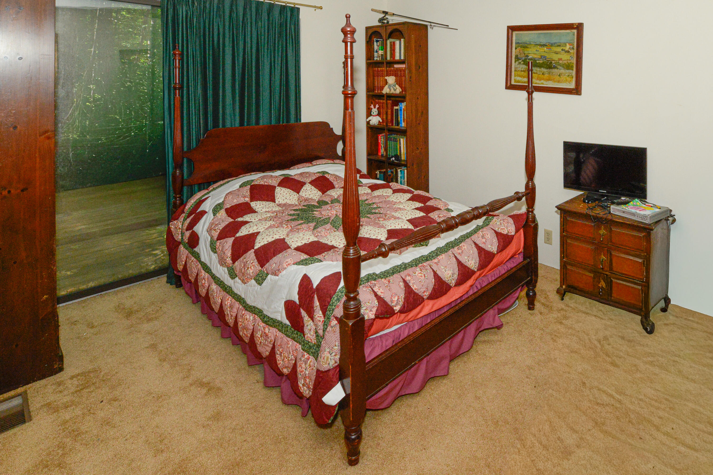 main property photo 9