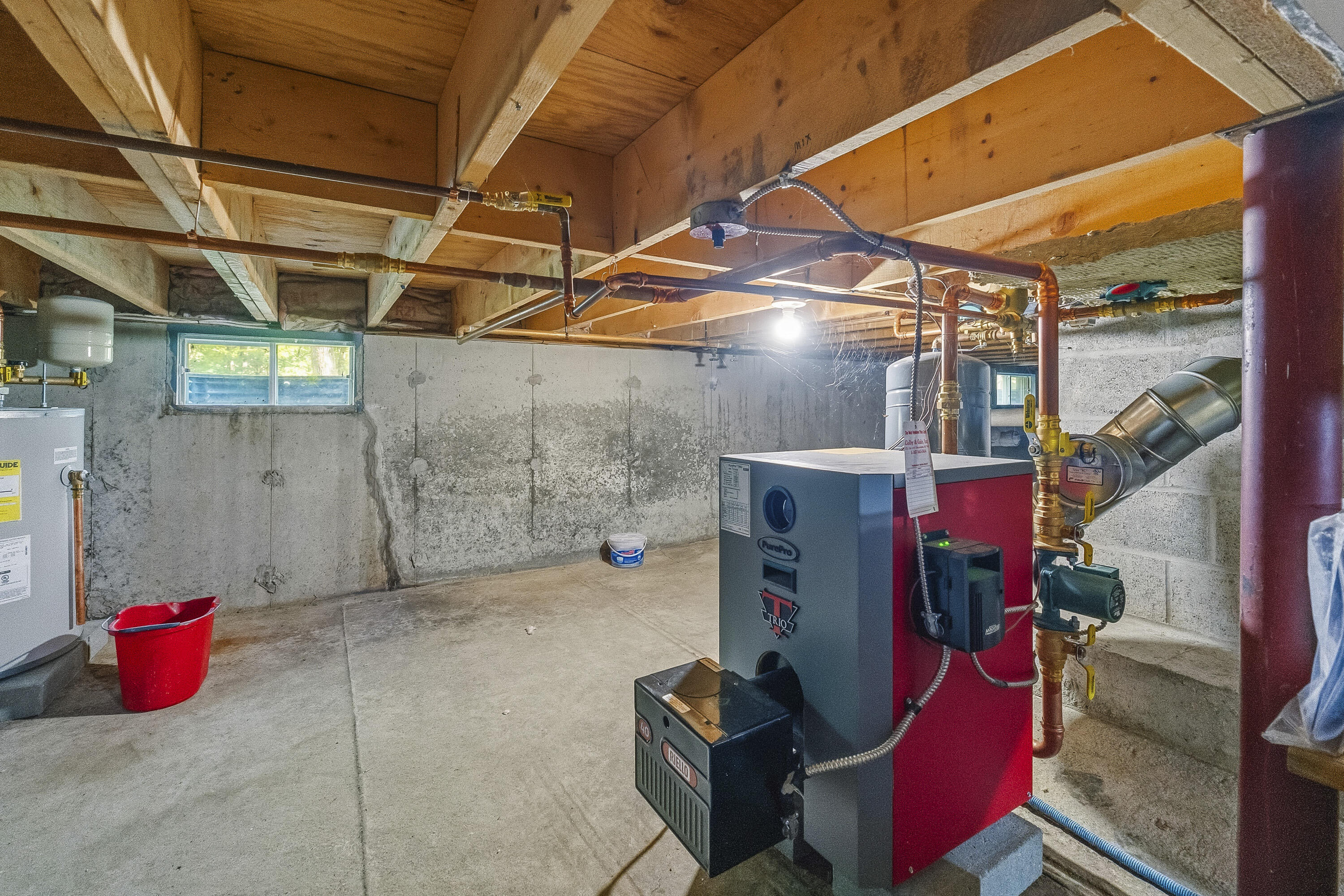 main property photo 40
