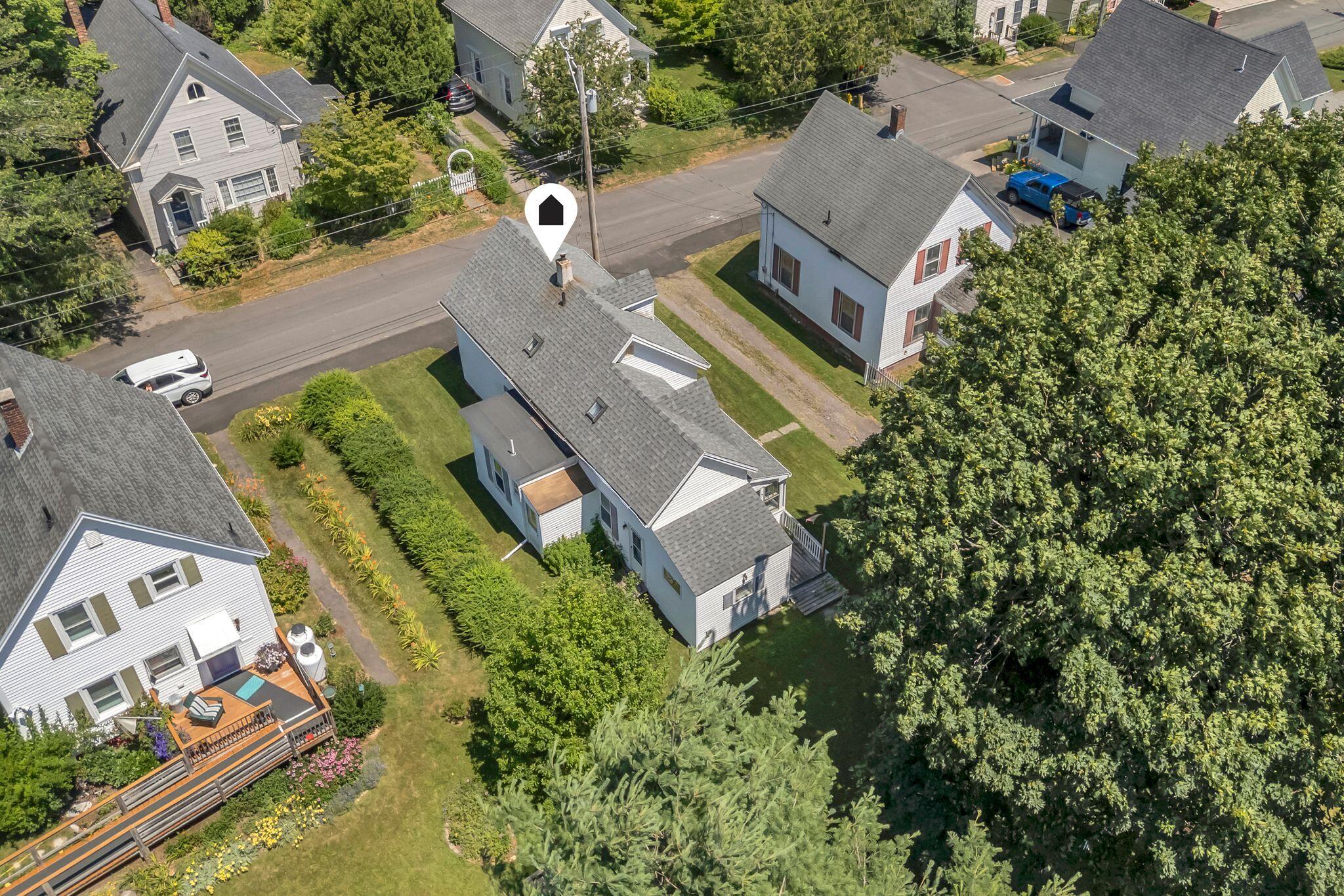 main property photo 17
