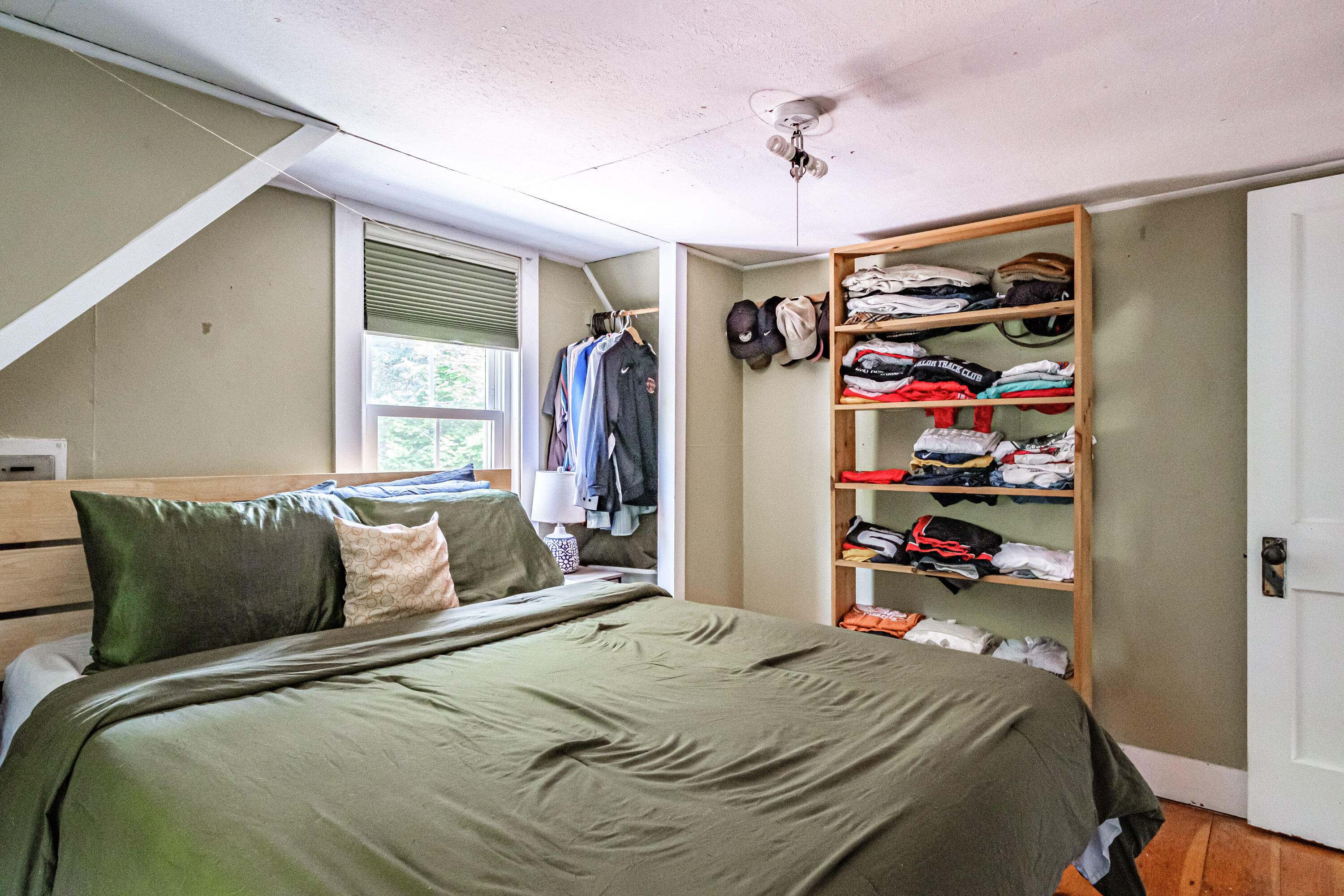 main property photo 34