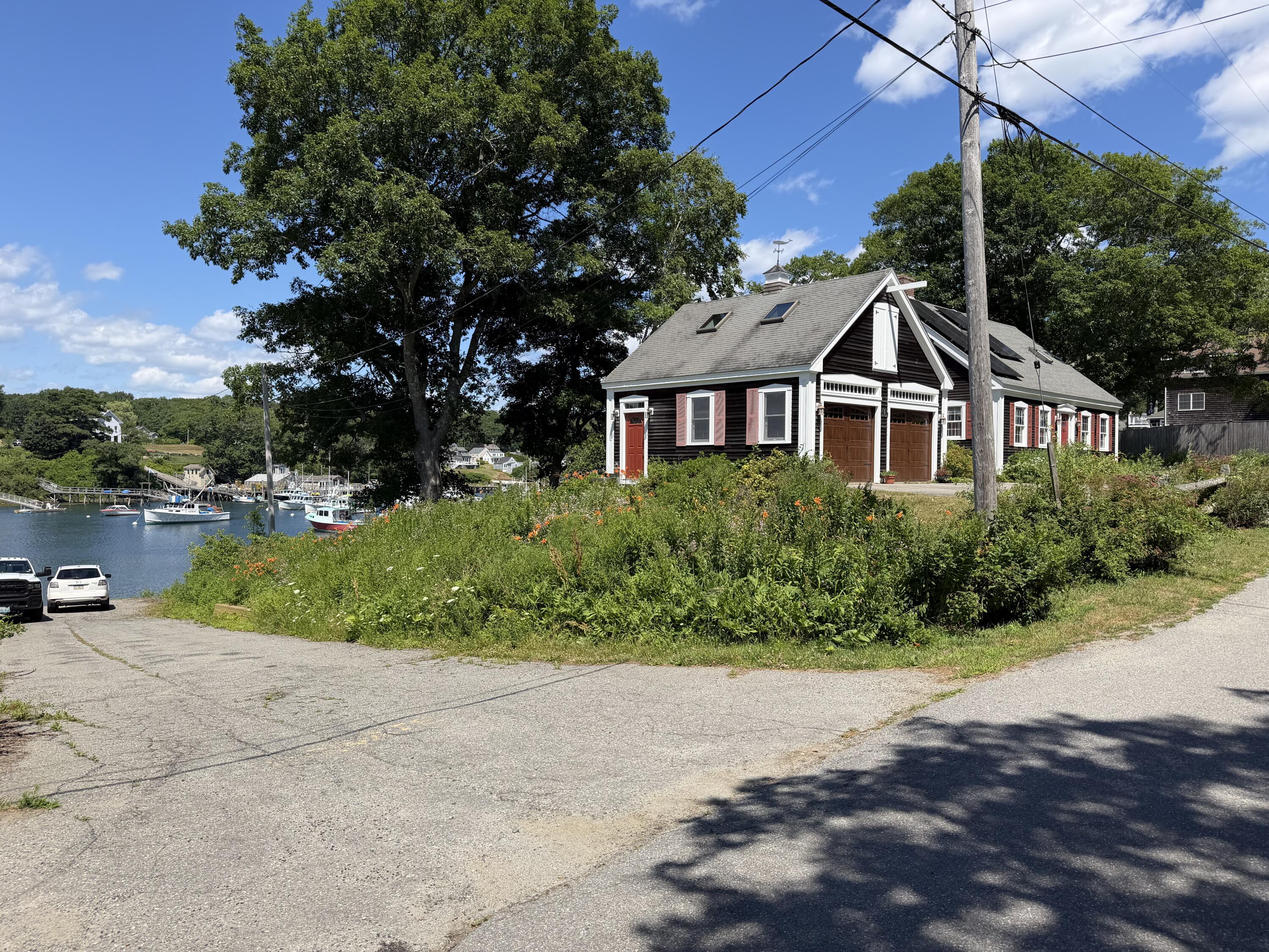 main property photo 79