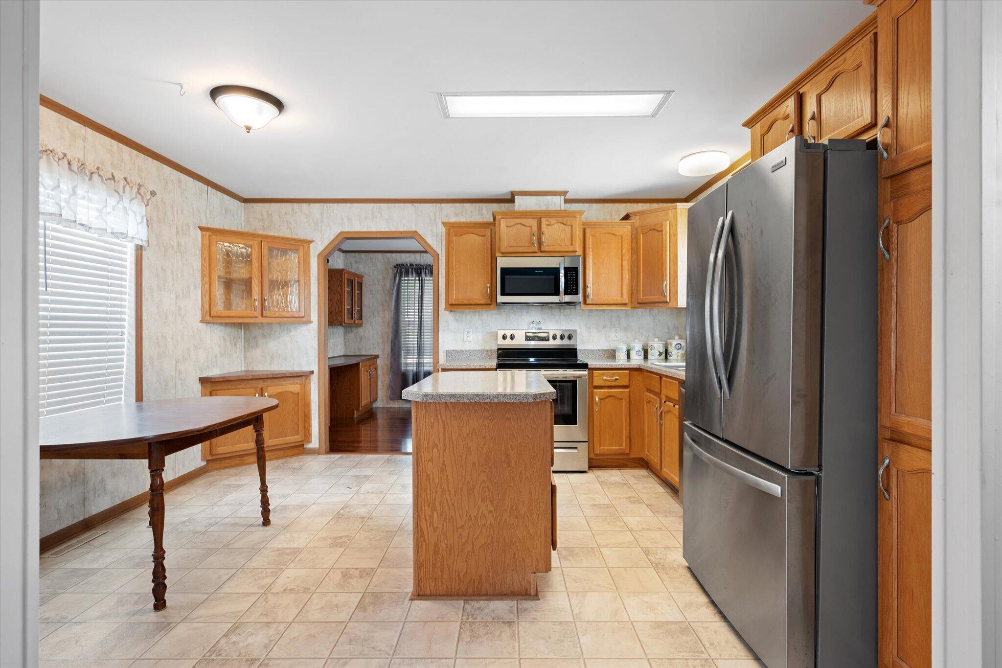 main property photo 6