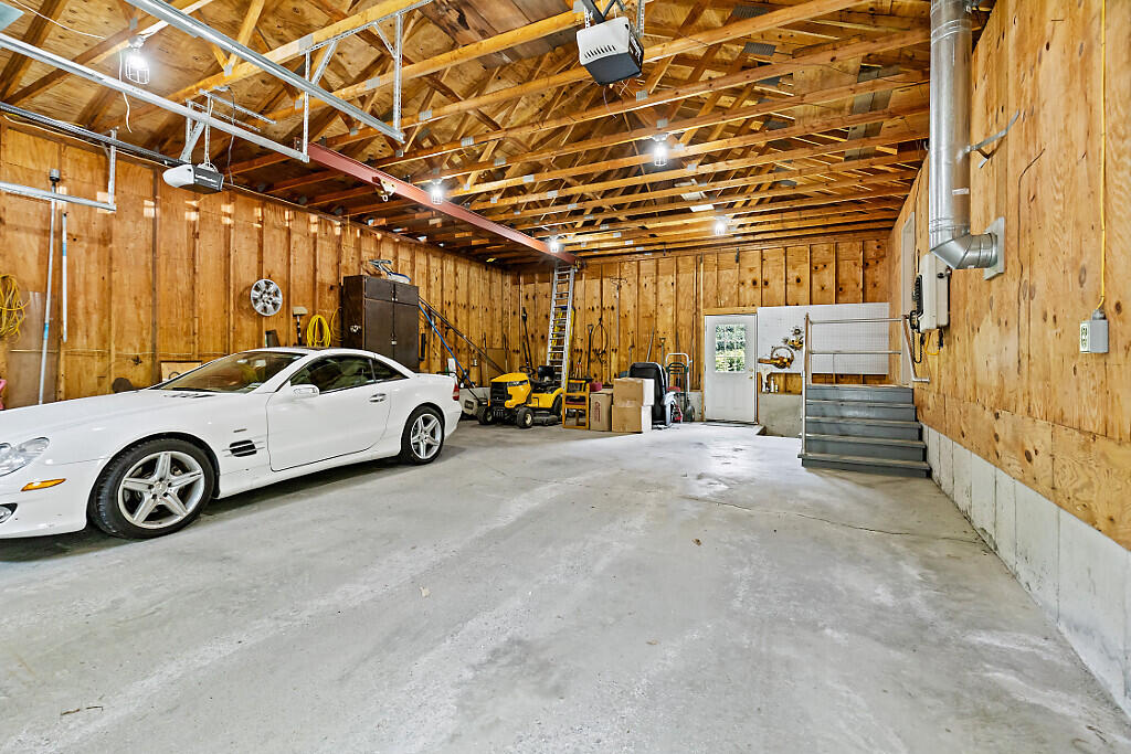 main property photo 60