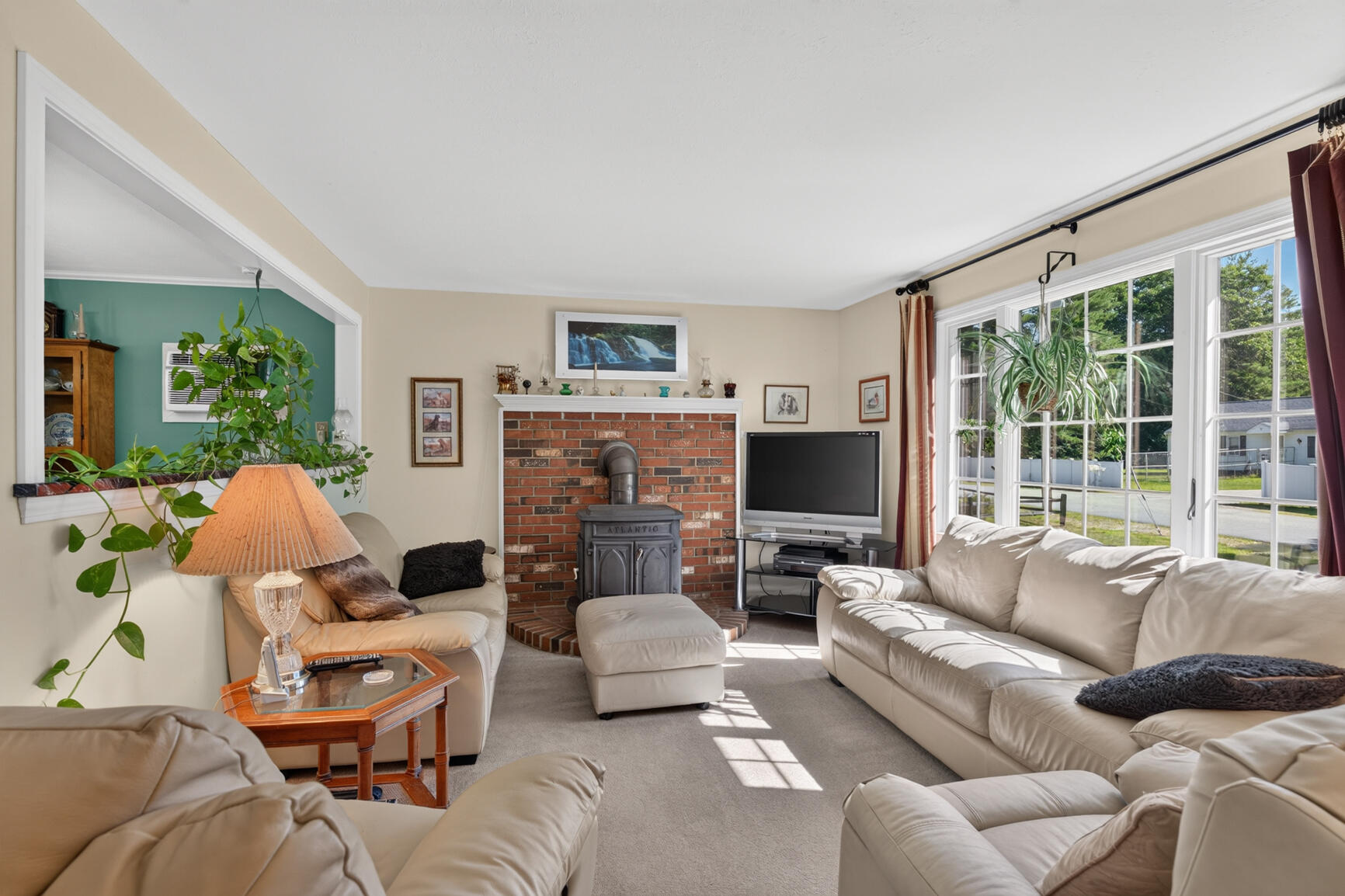 main property photo 10