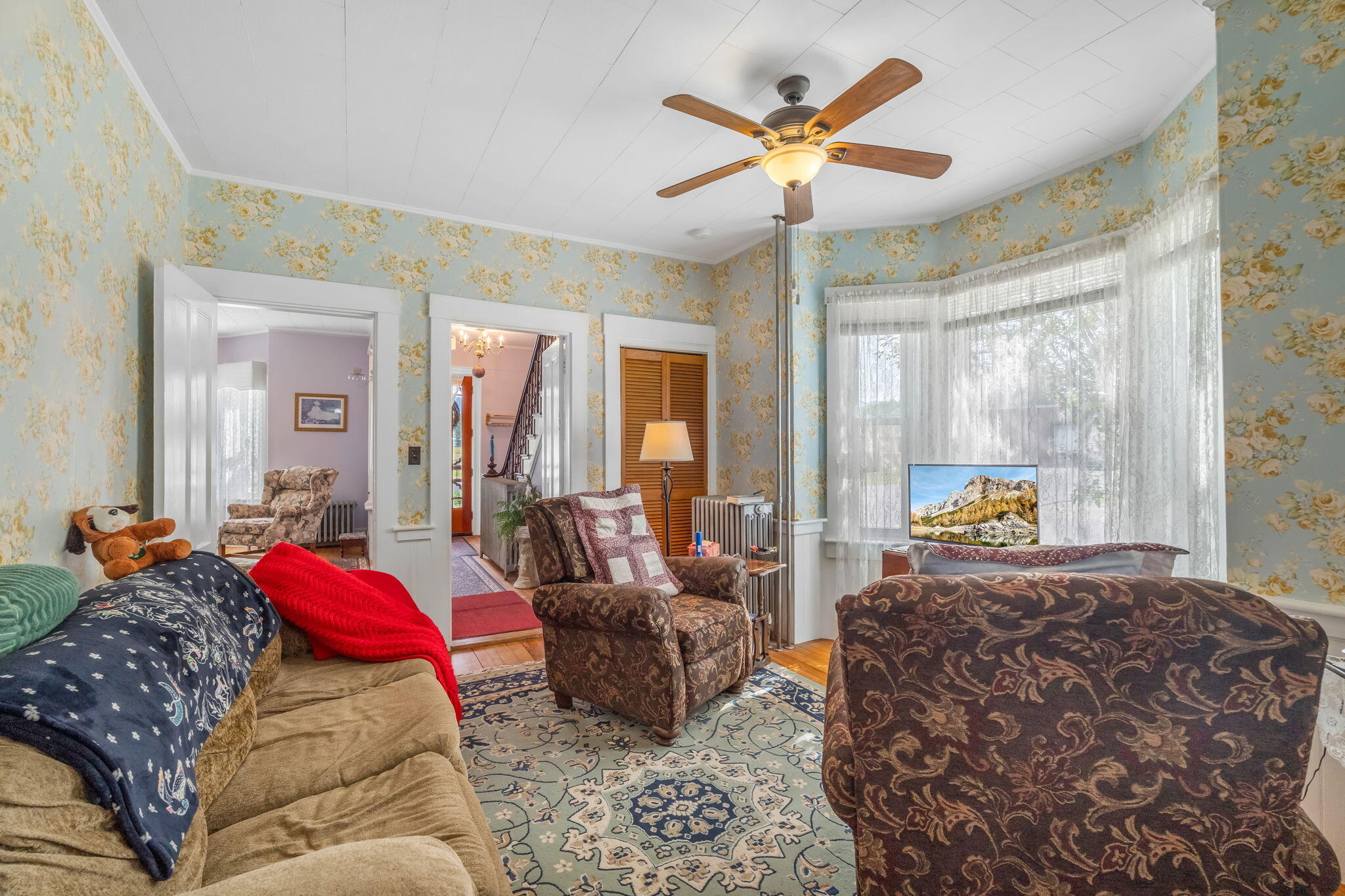 main property photo 10