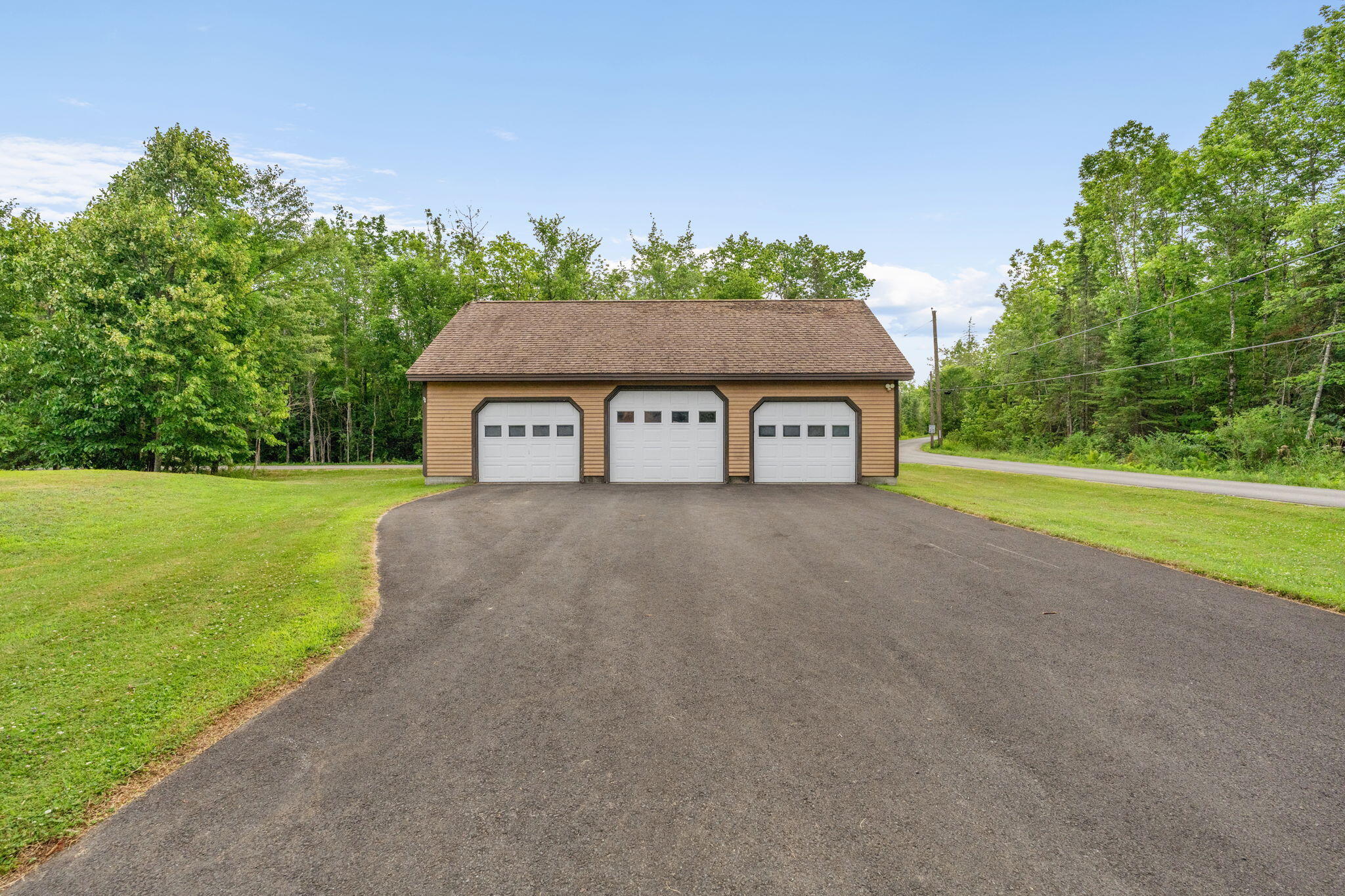 main property photo 77