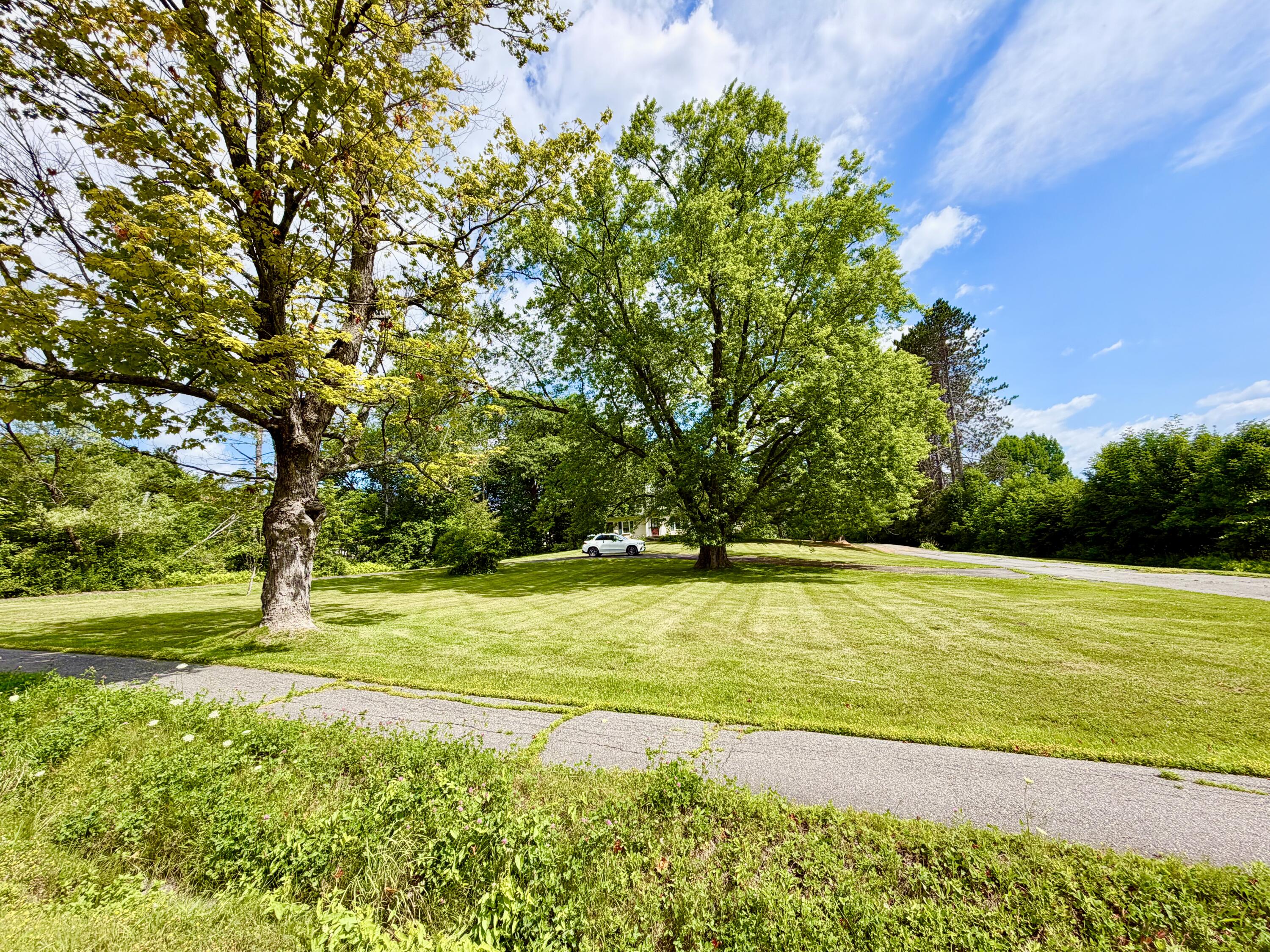 main property photo 18