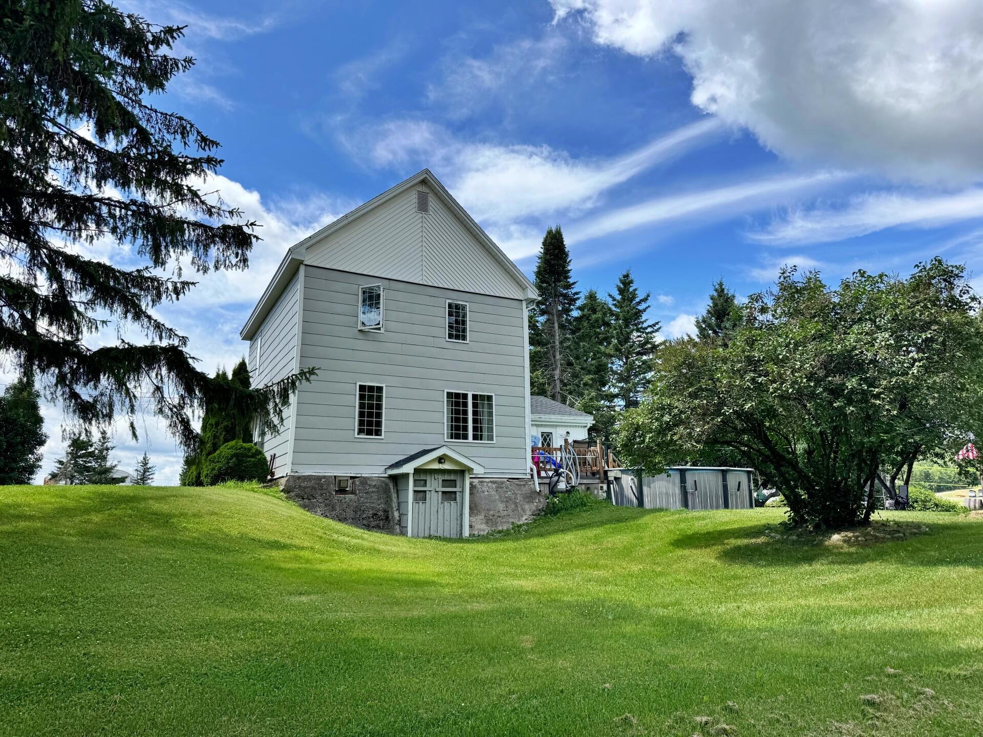 main property photo 50
