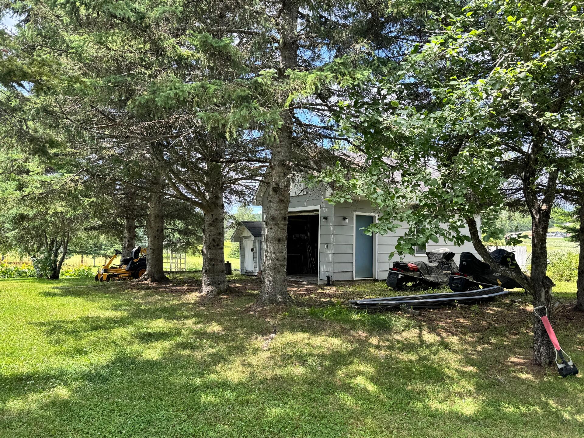 main property photo 60