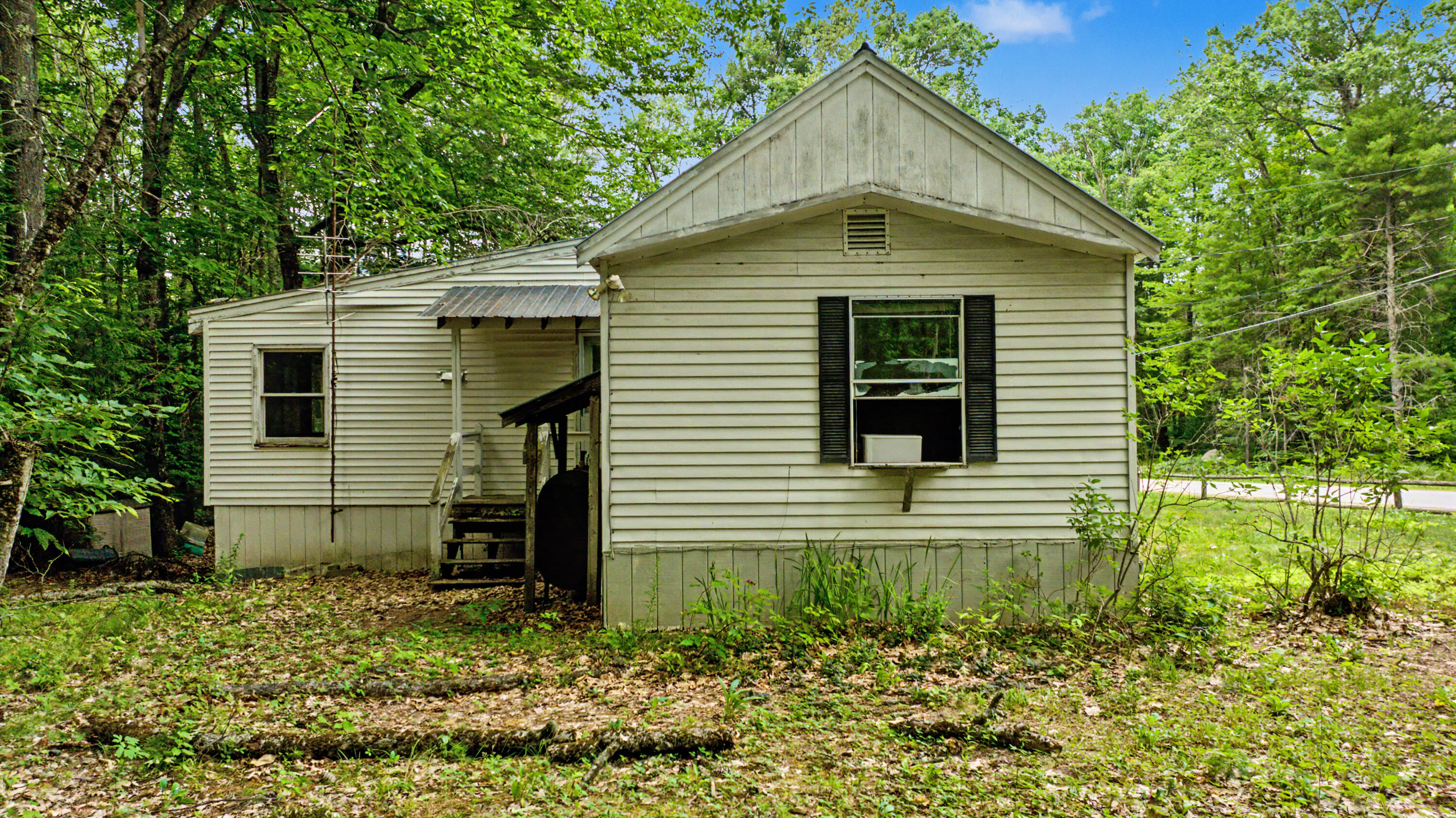 main property photo 19
