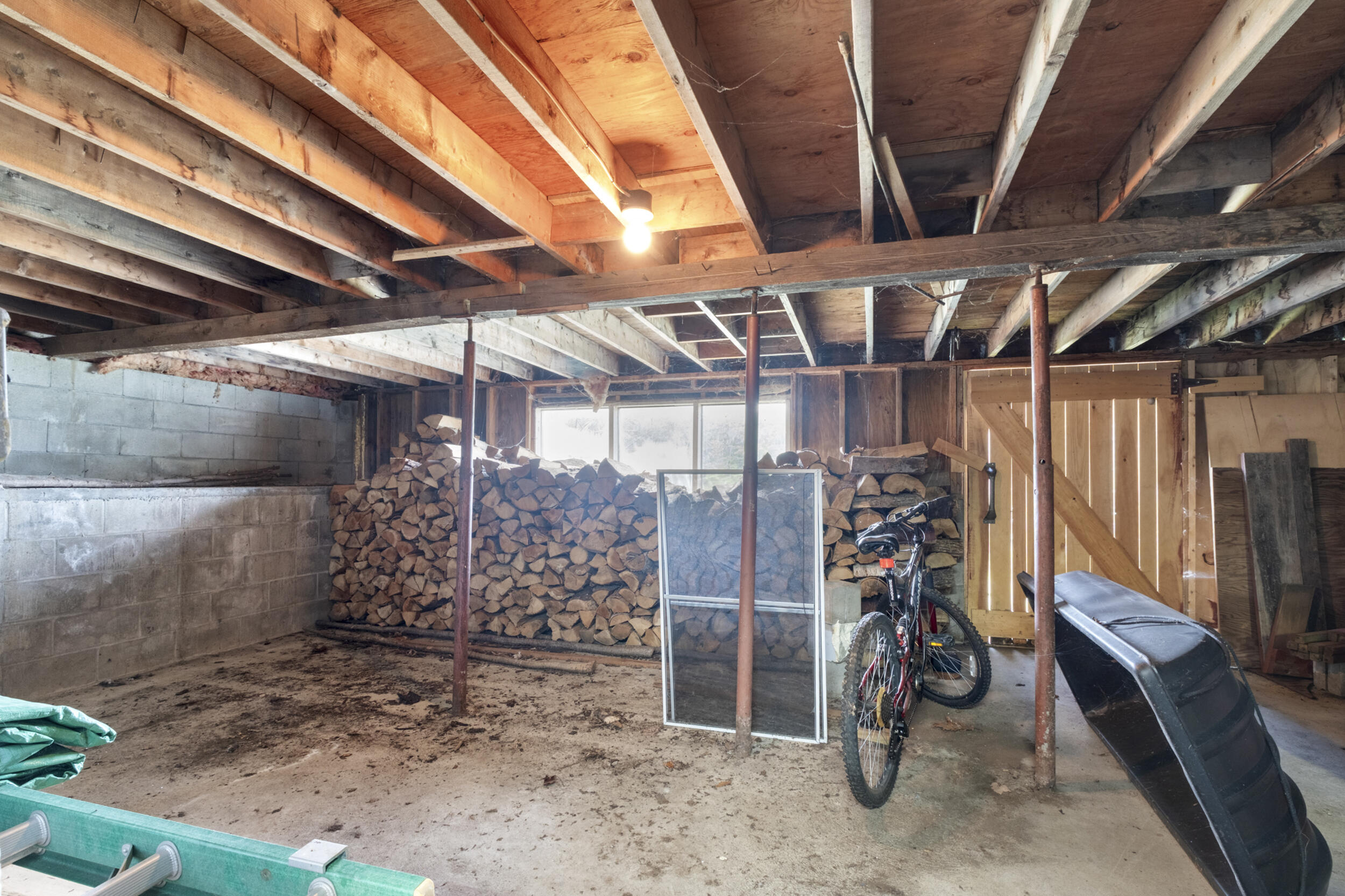 main property photo 61