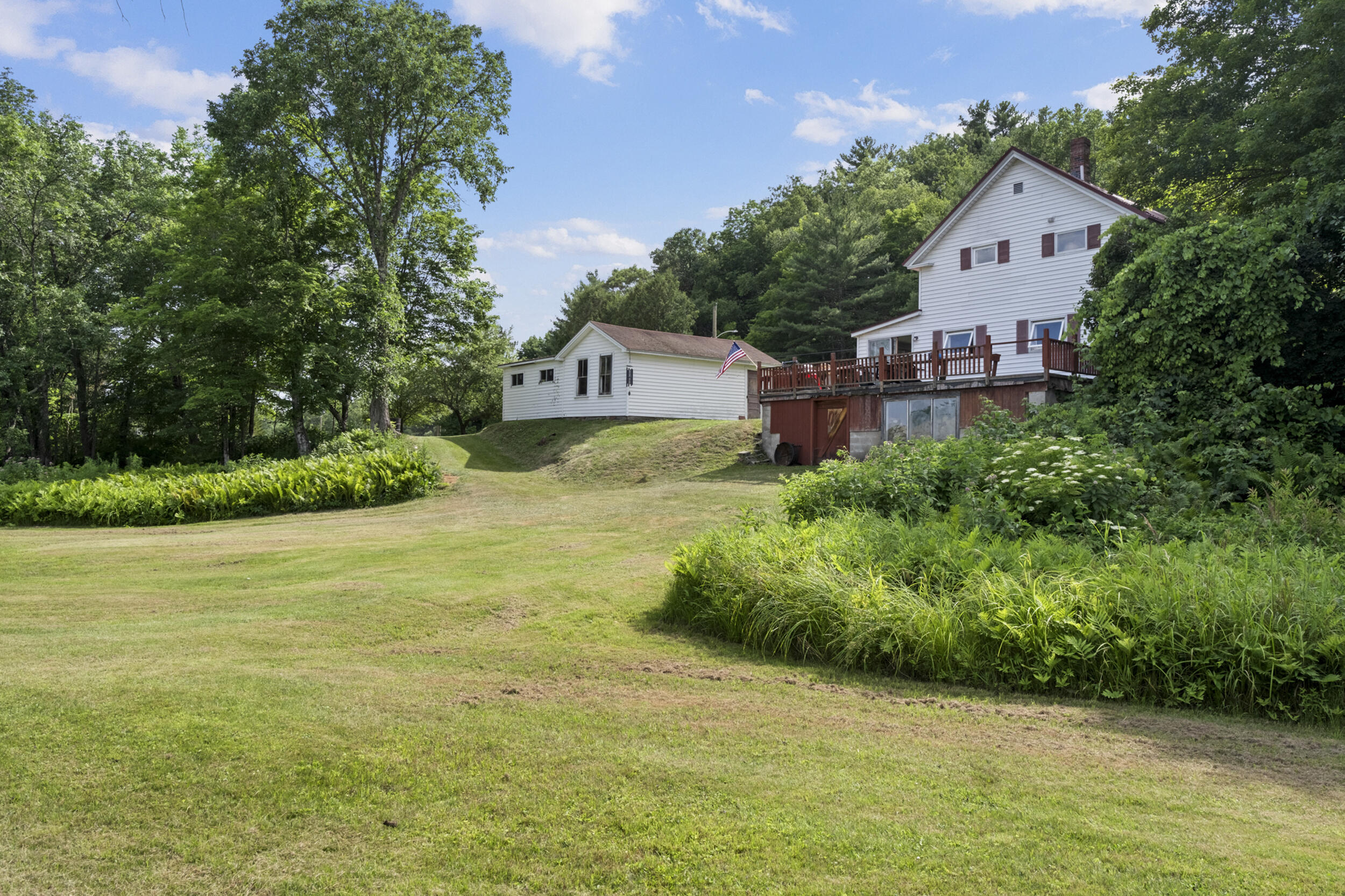 main property photo 8