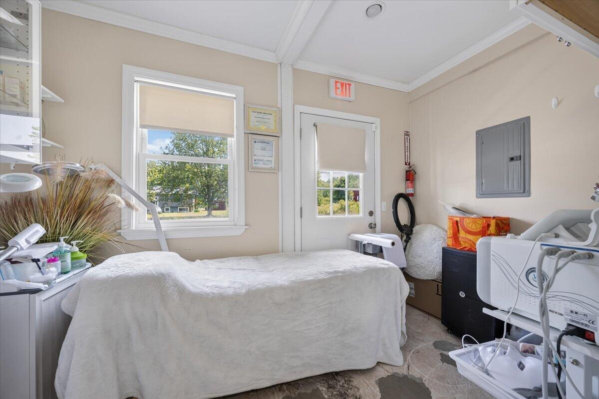 main property photo 31