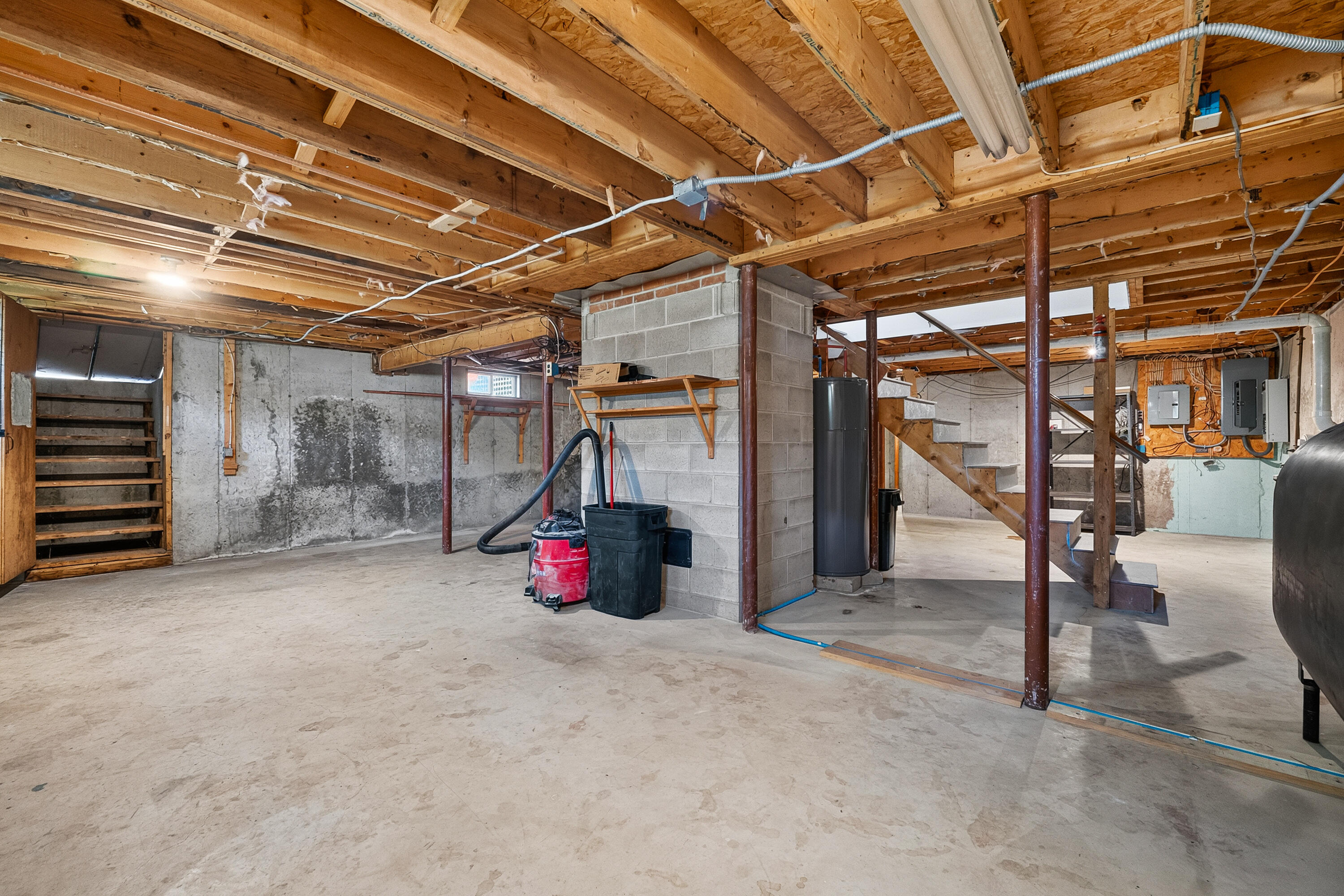 main property photo 61