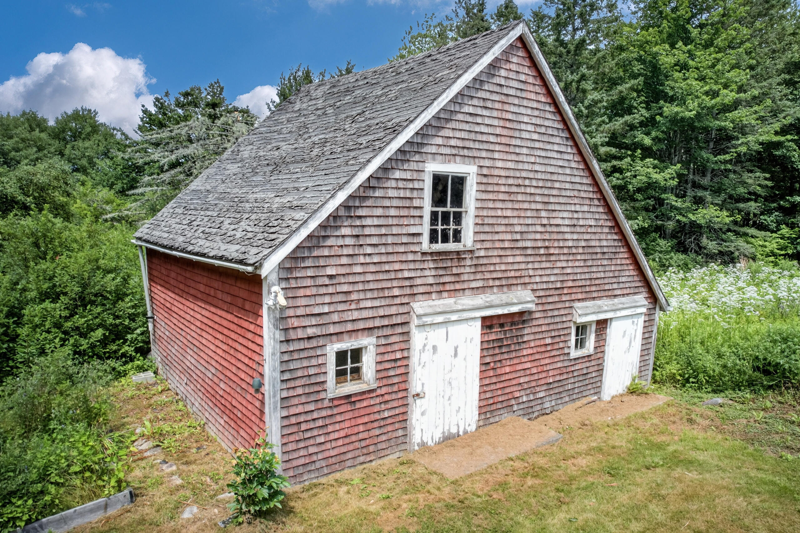 main property photo 54