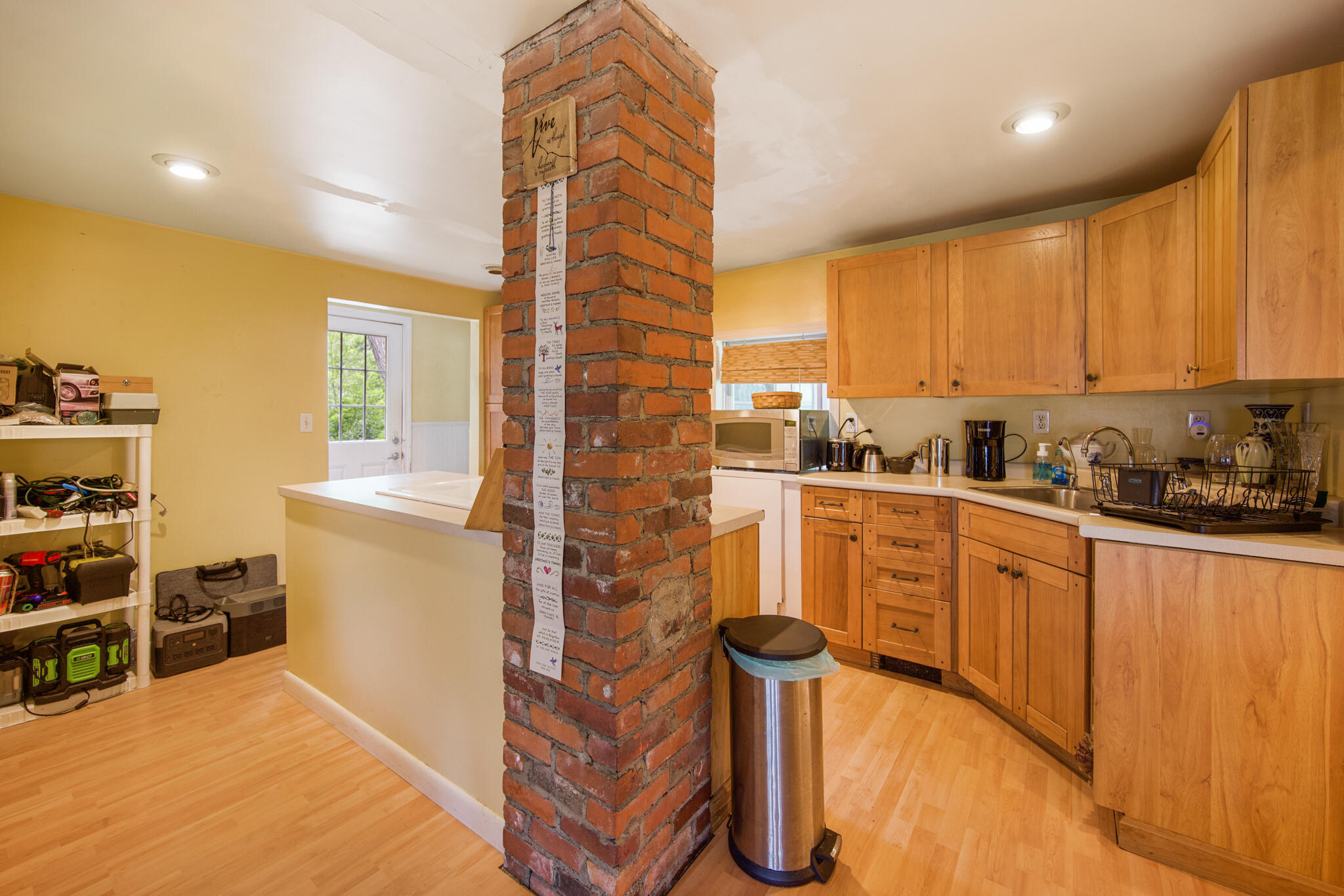 main property photo 13