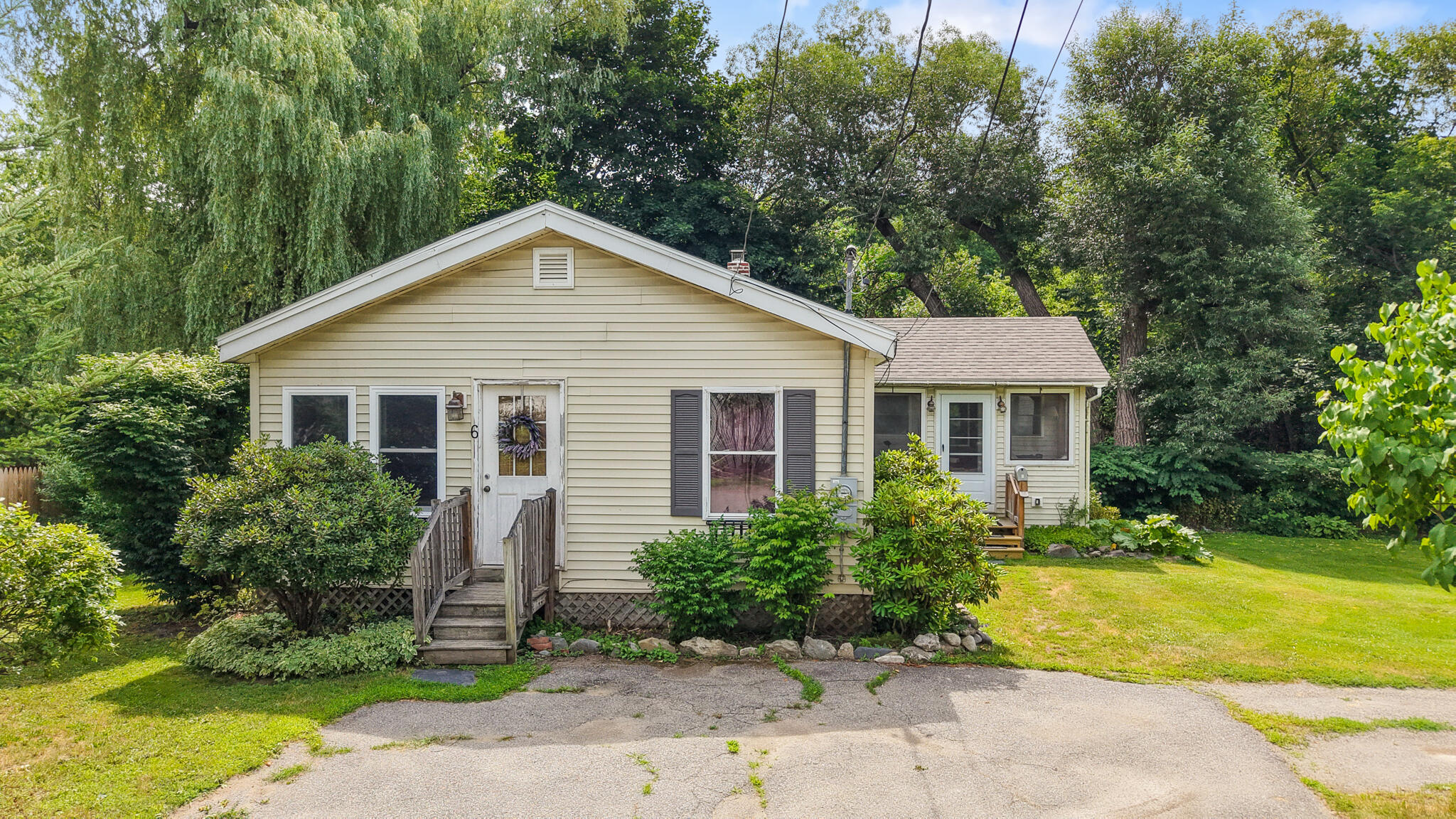 main property photo 34