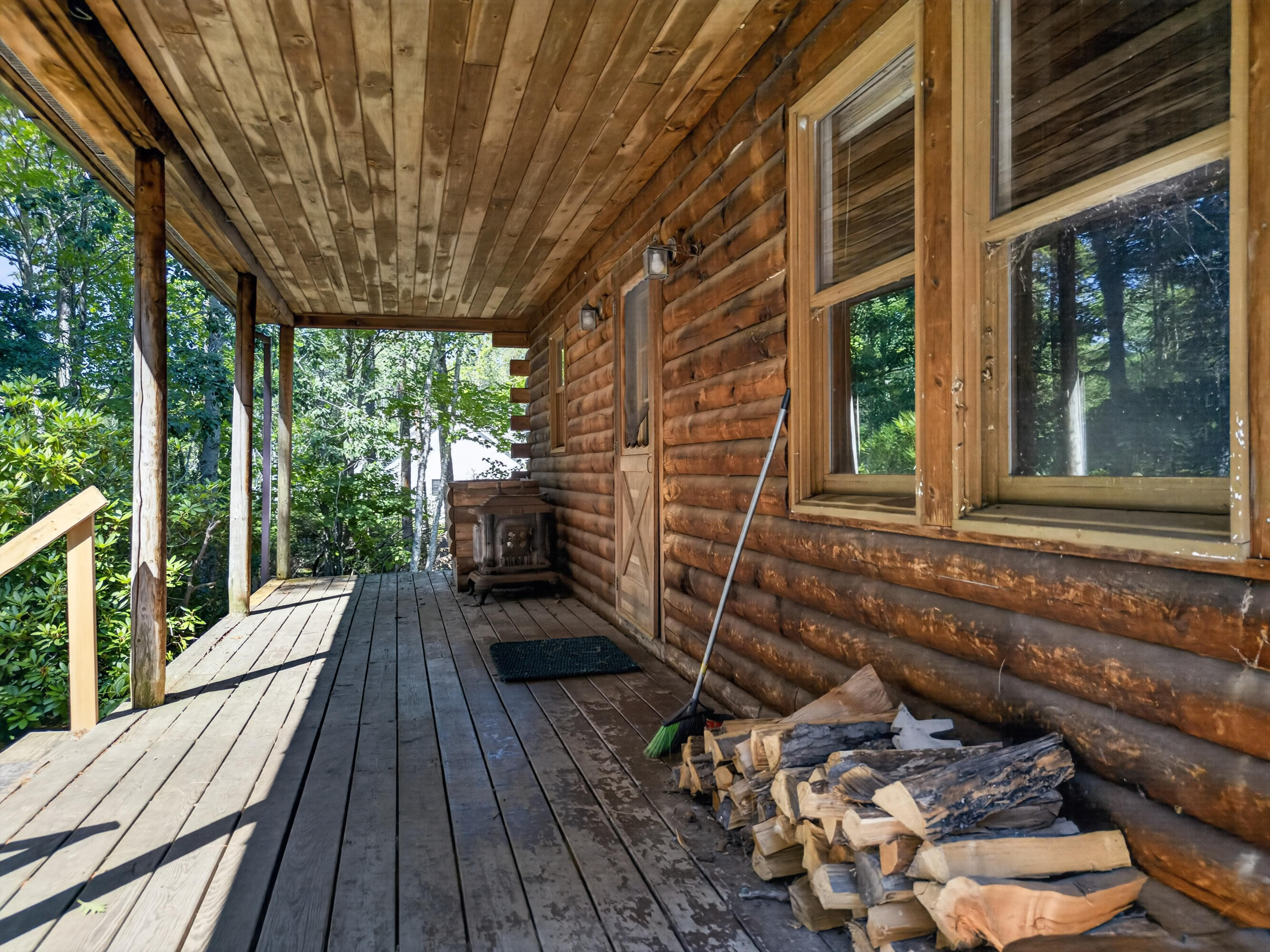 main property photo 11
