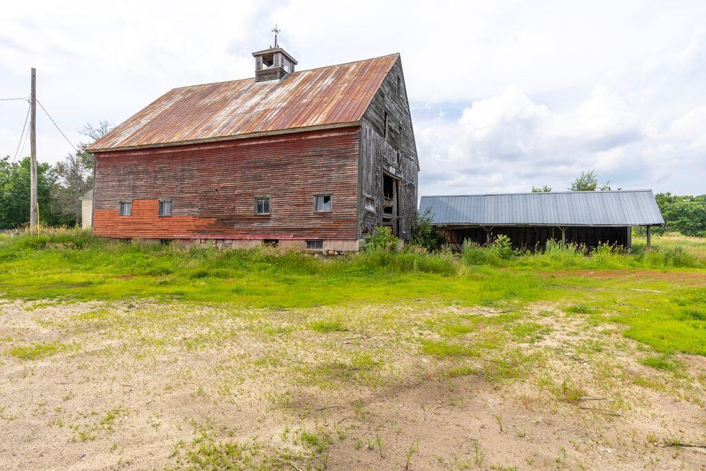 main property photo 49