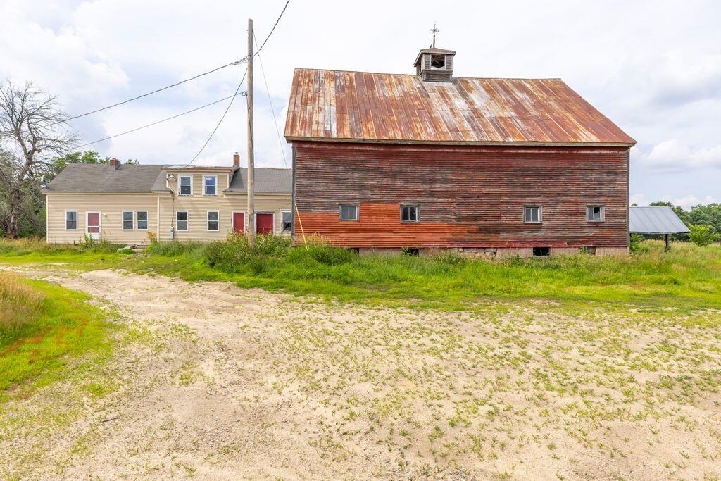 main property photo 50