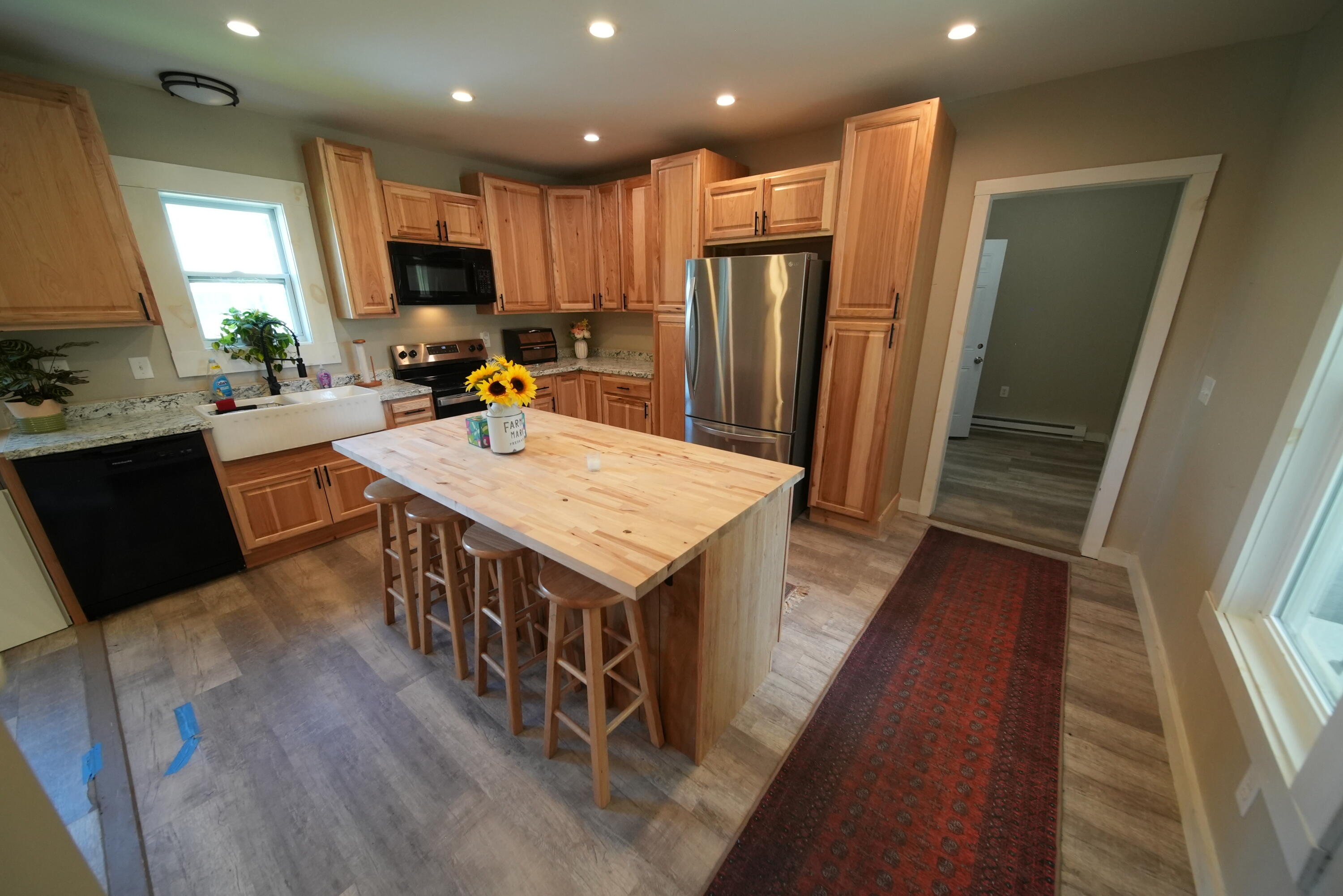 main property photo 14