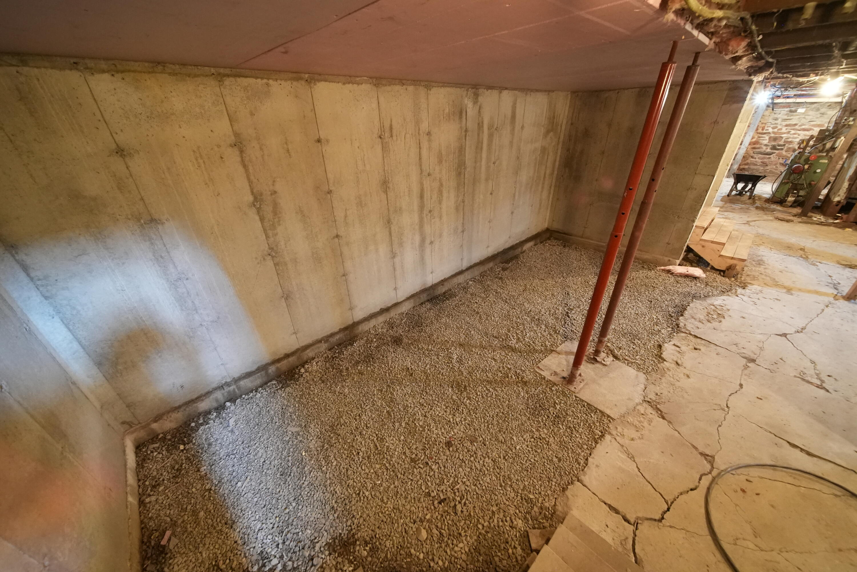 main property photo 79
