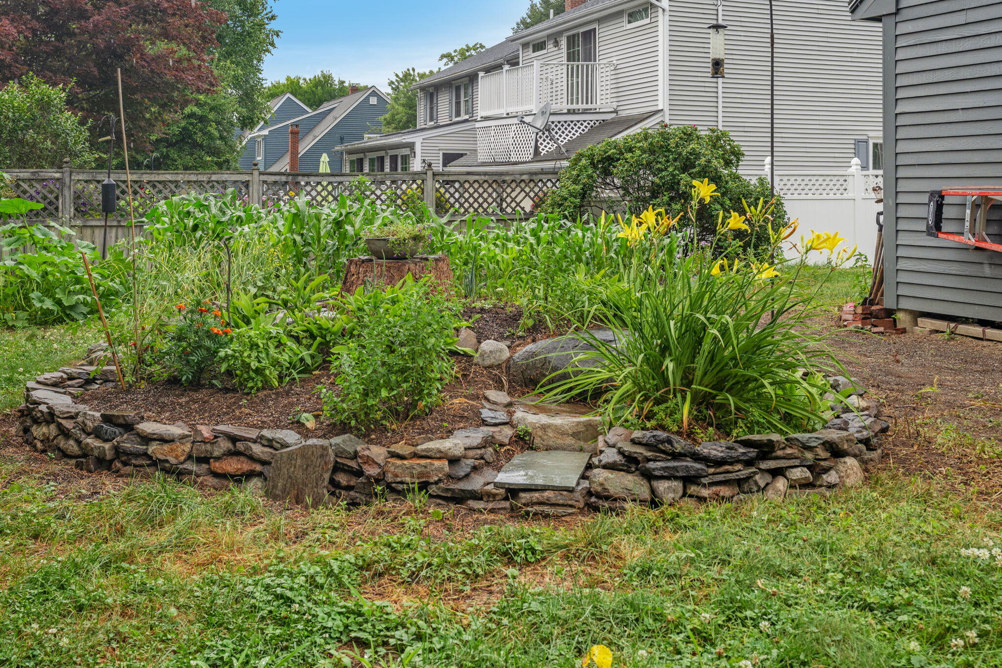 main property photo 47
