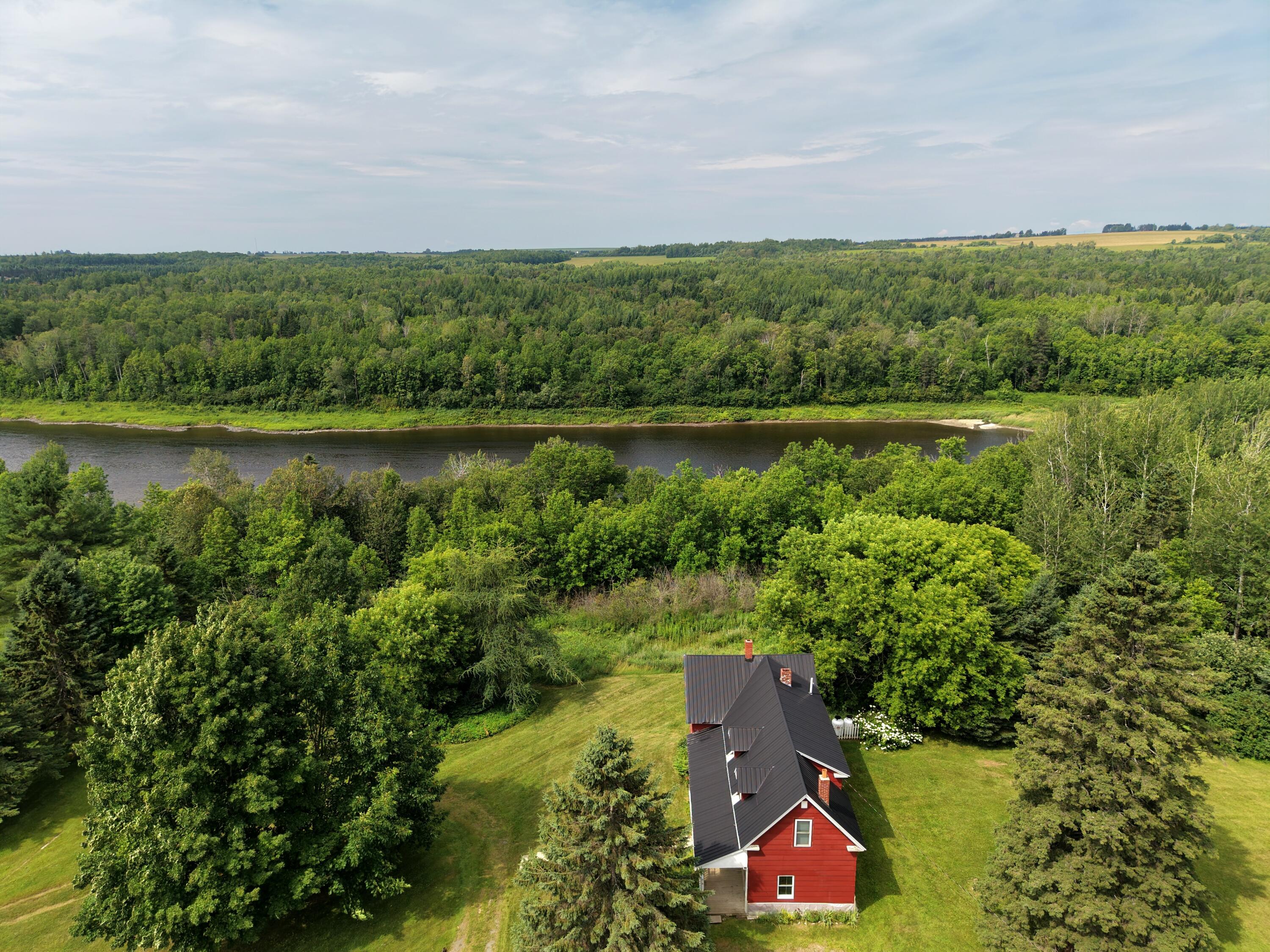 main property photo 9