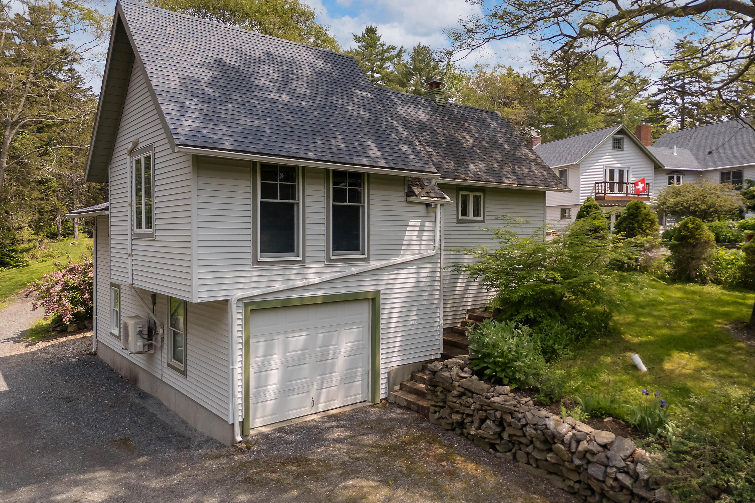 main property photo 60