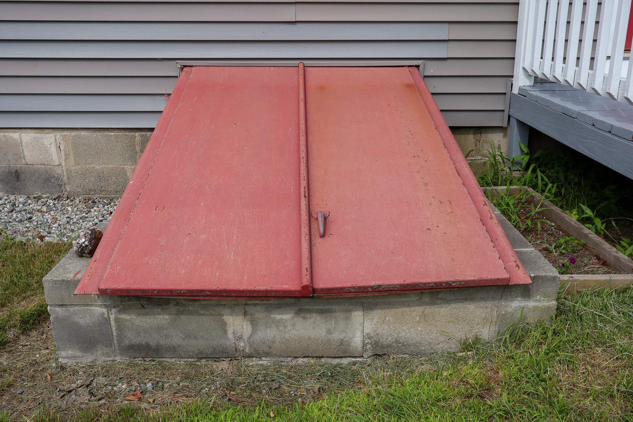 main property photo 13