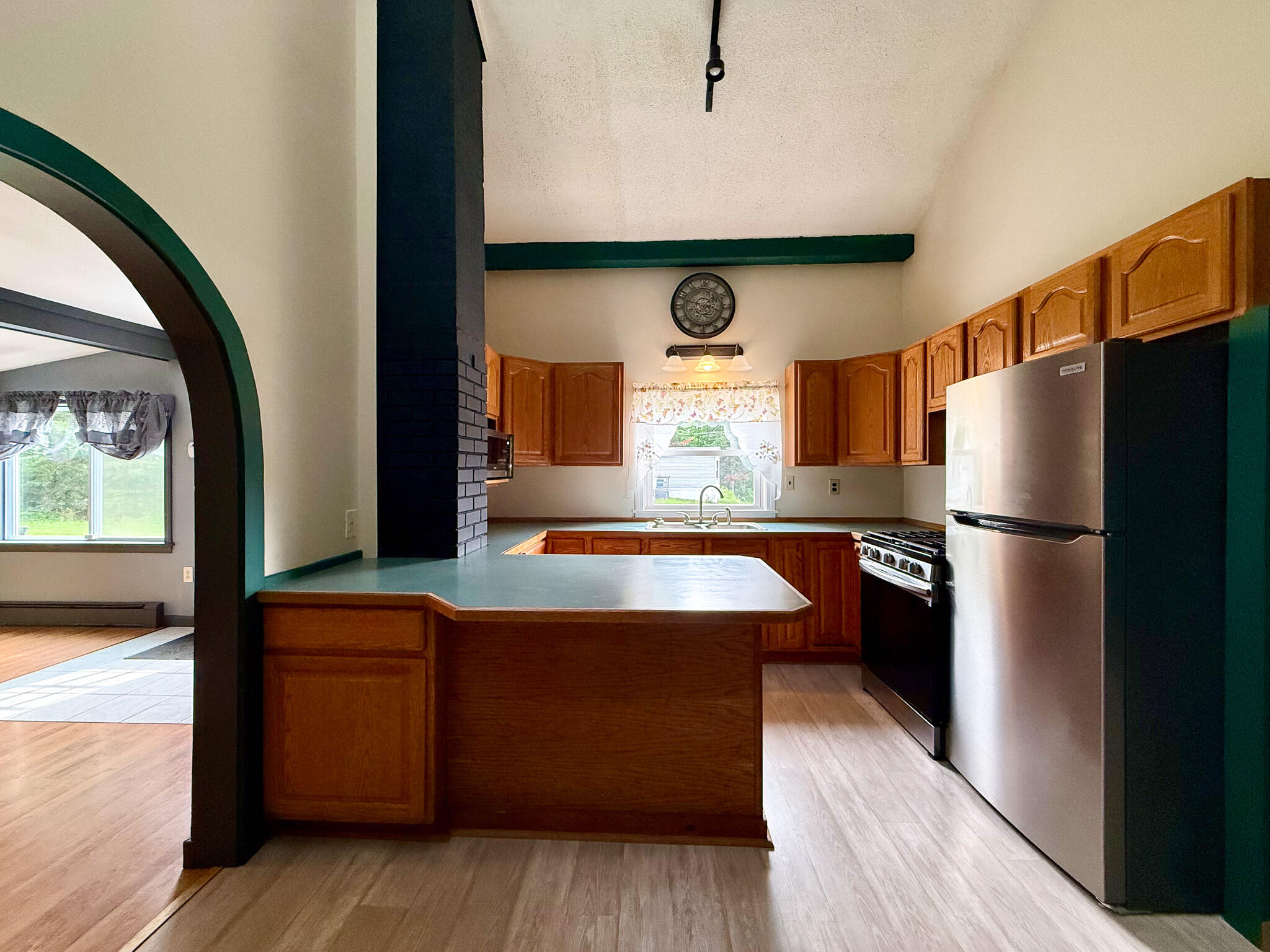 main property photo 19