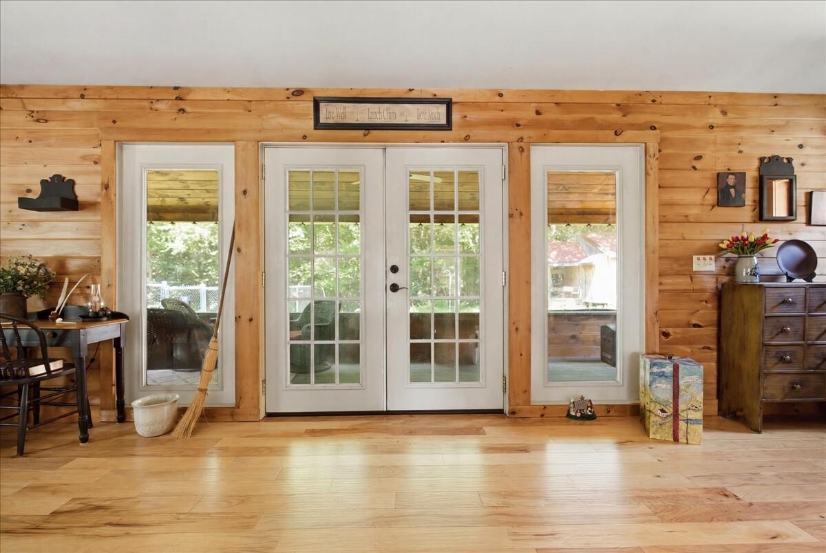 main property photo 37