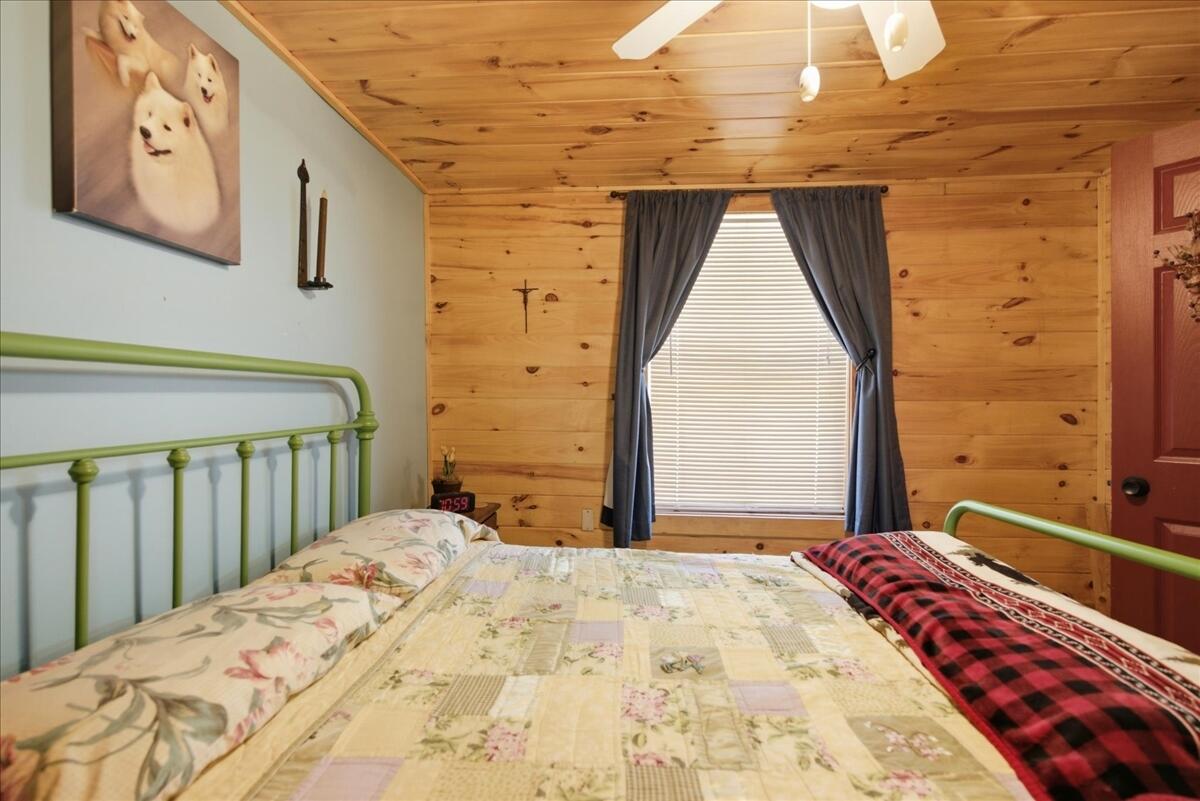 main property photo 45