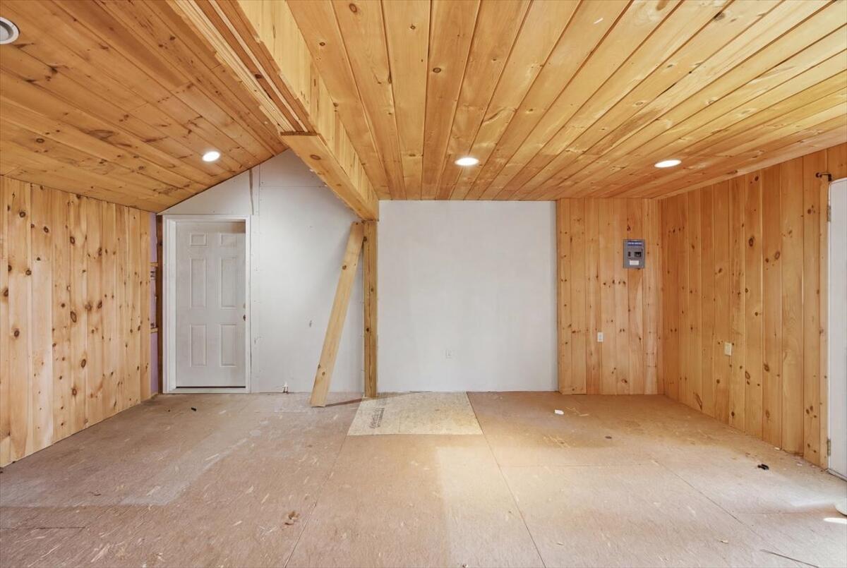 main property photo 73